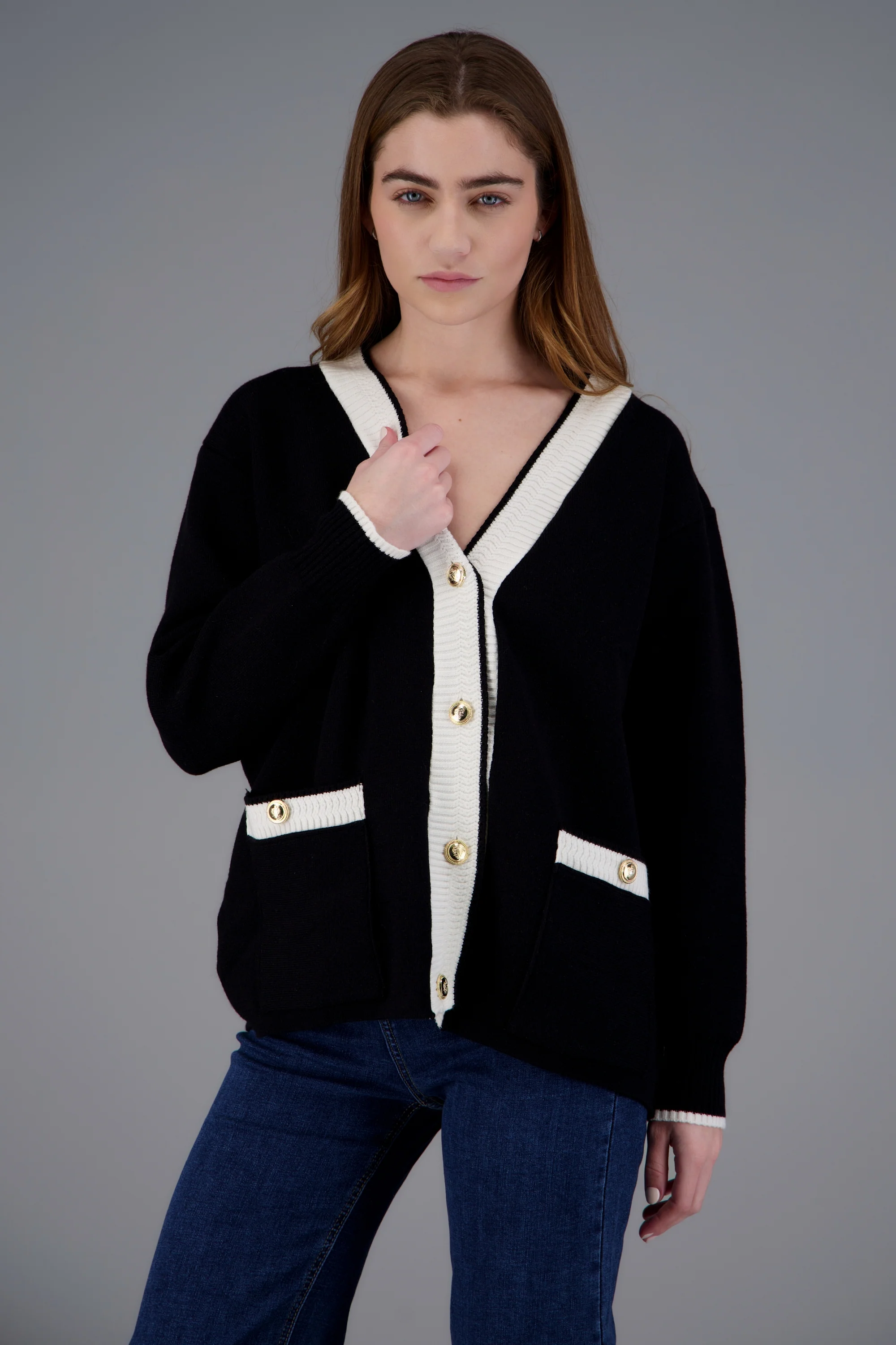 cardigan contraste detalle botones - Image 2