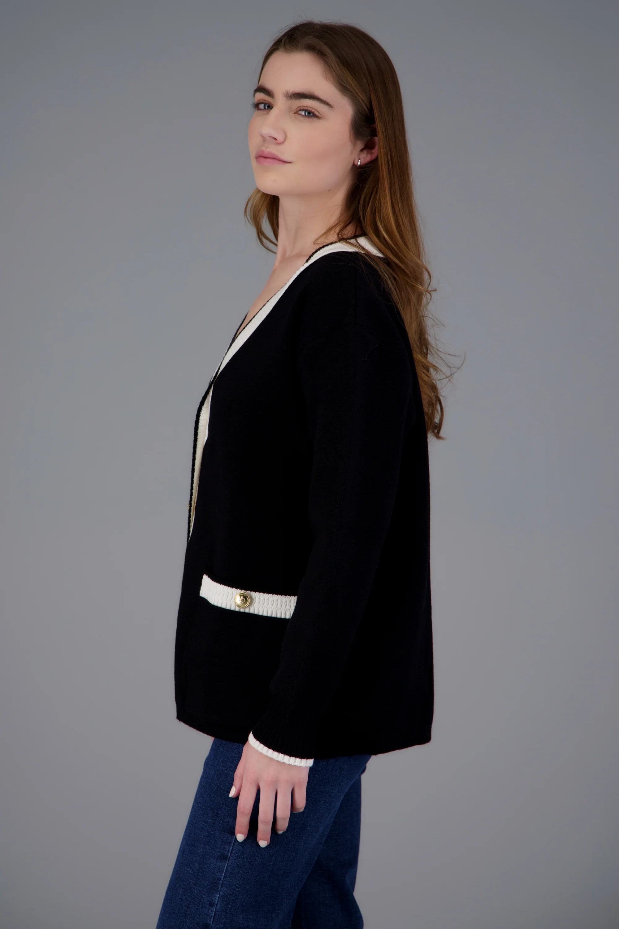 cardigan contraste detalle botones - Image 3