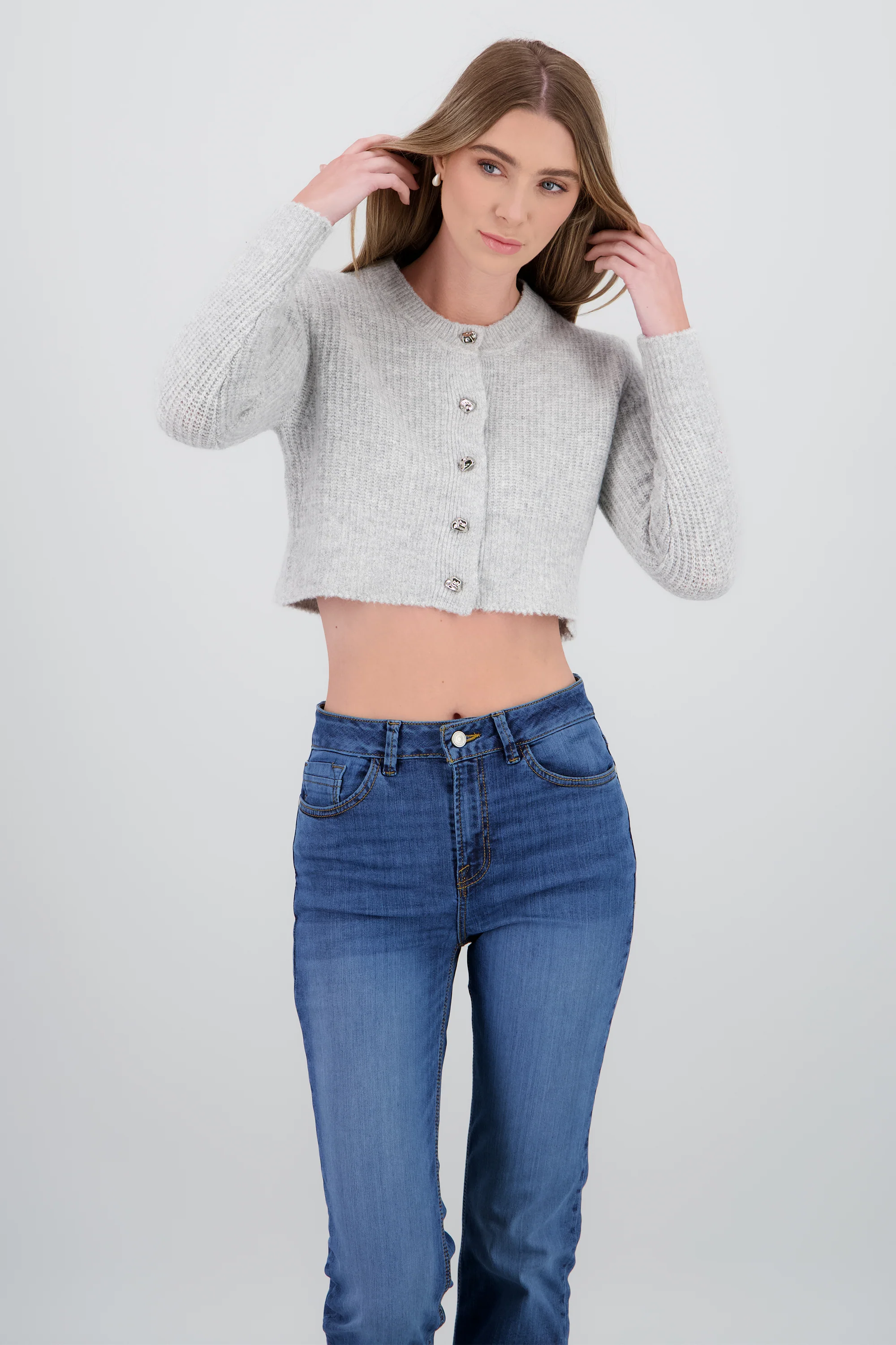 Cardigan corto tejido con detalle botones