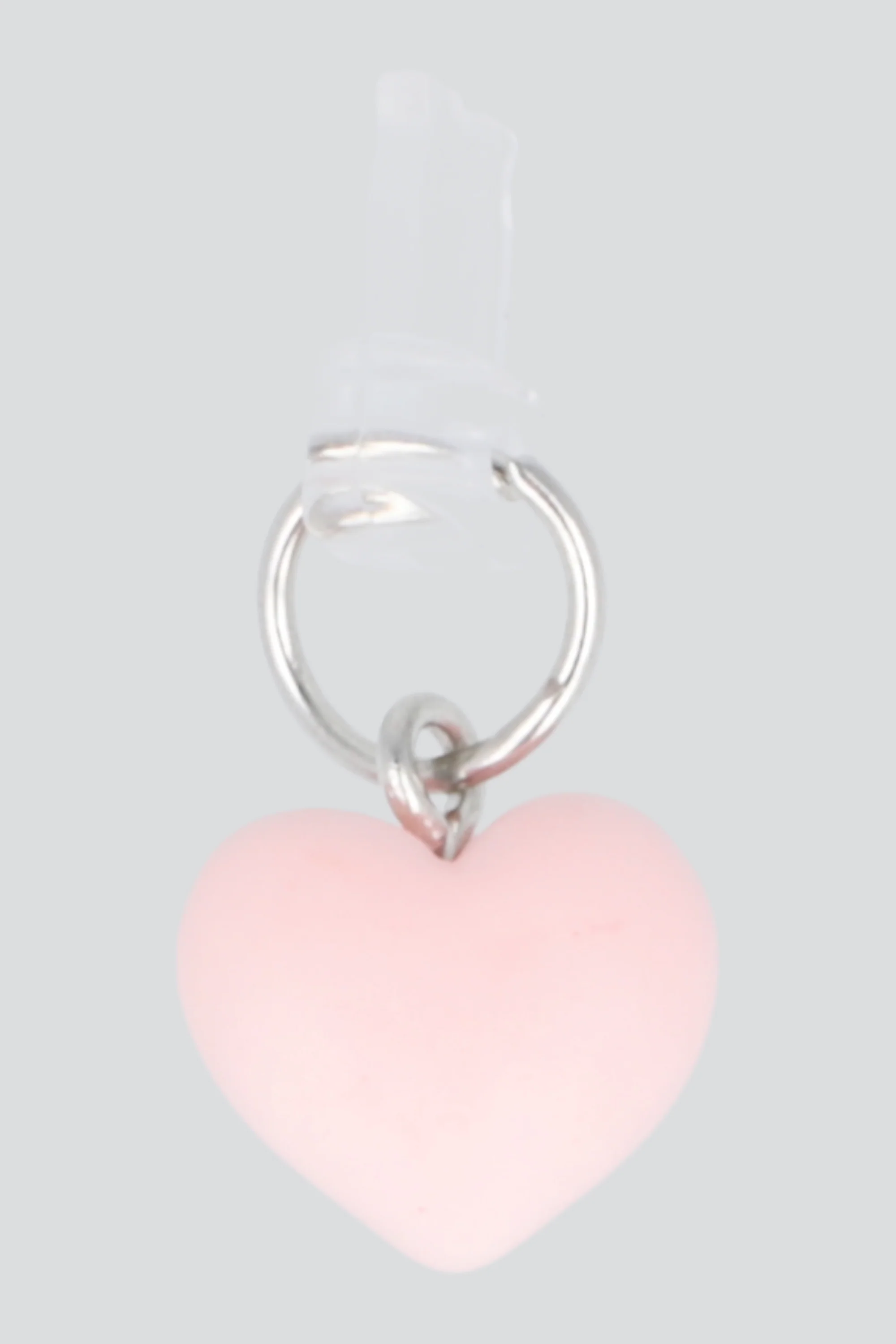 Cel charm corazón lightning