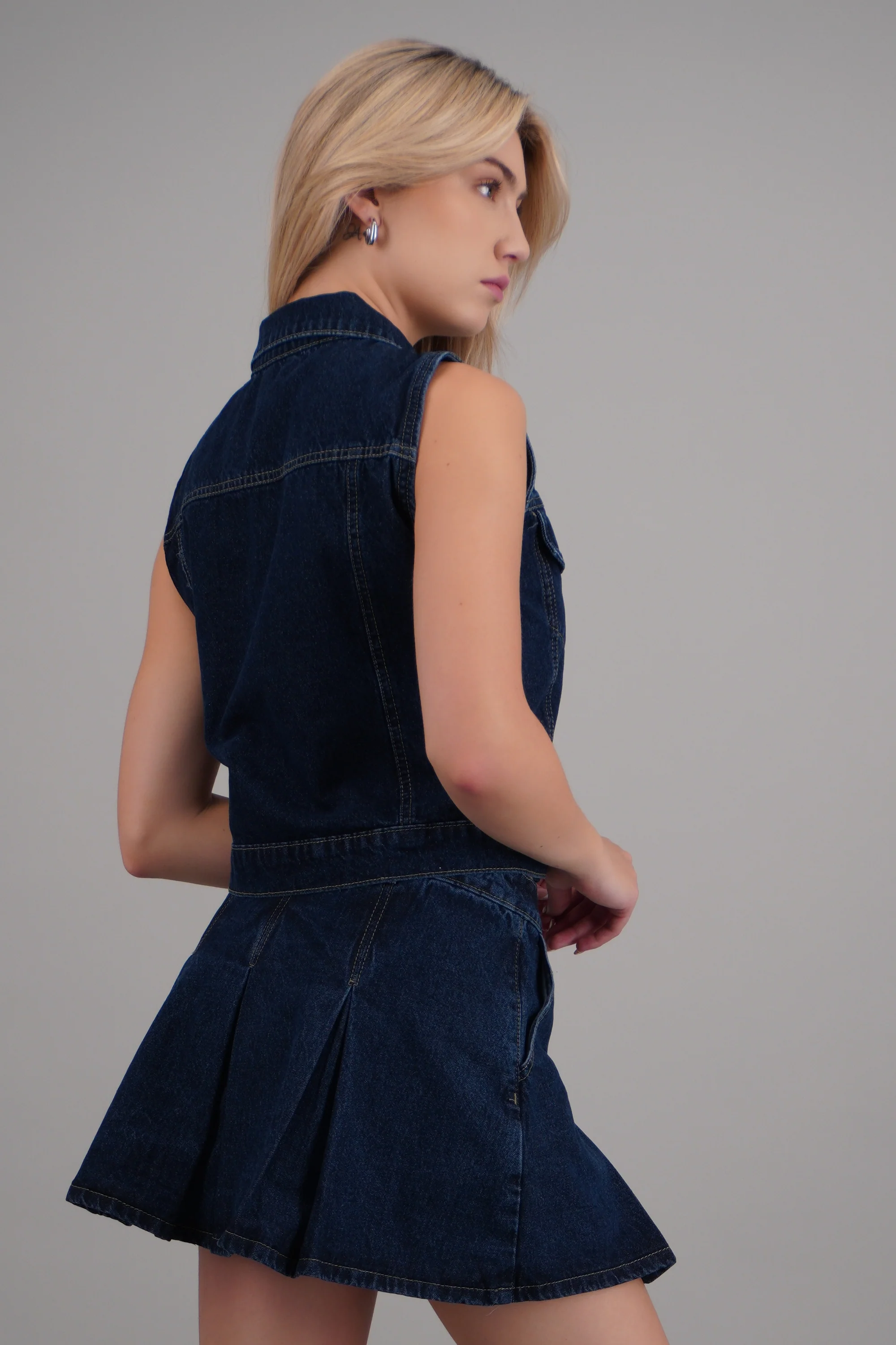 chaleco denim corte recto - Image 4