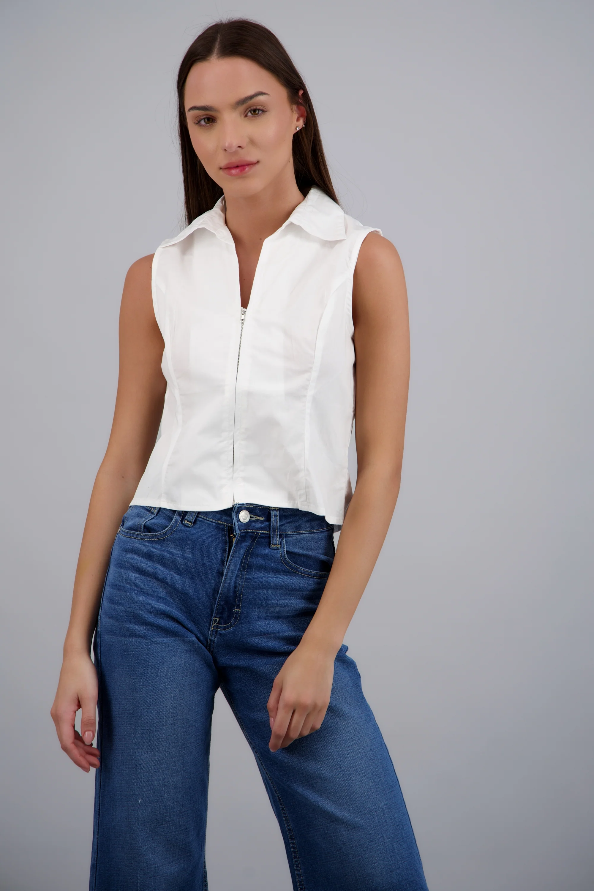 Chaleco estructurado cuello polo