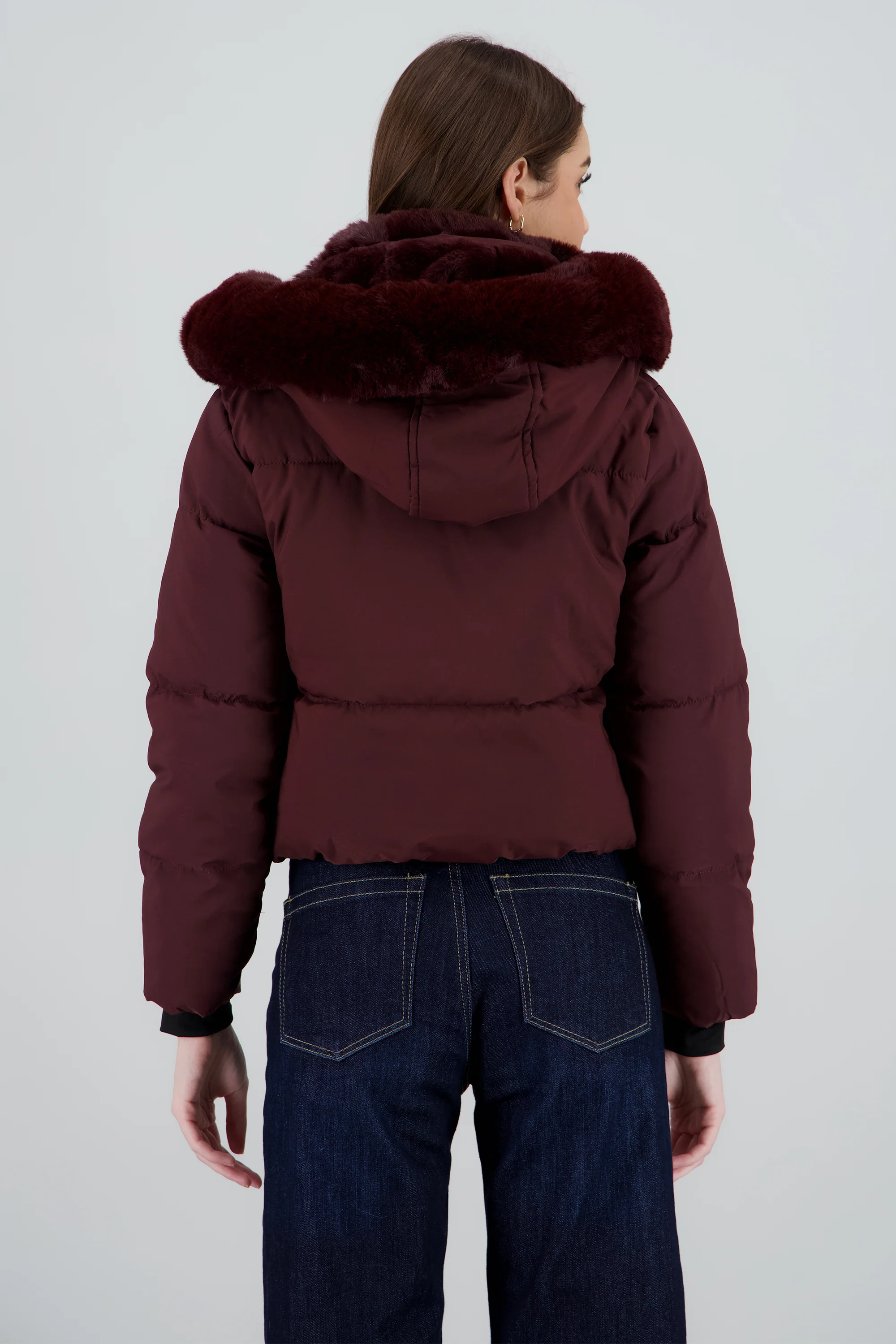 Chamarra corta con gorro peluche - Image 4