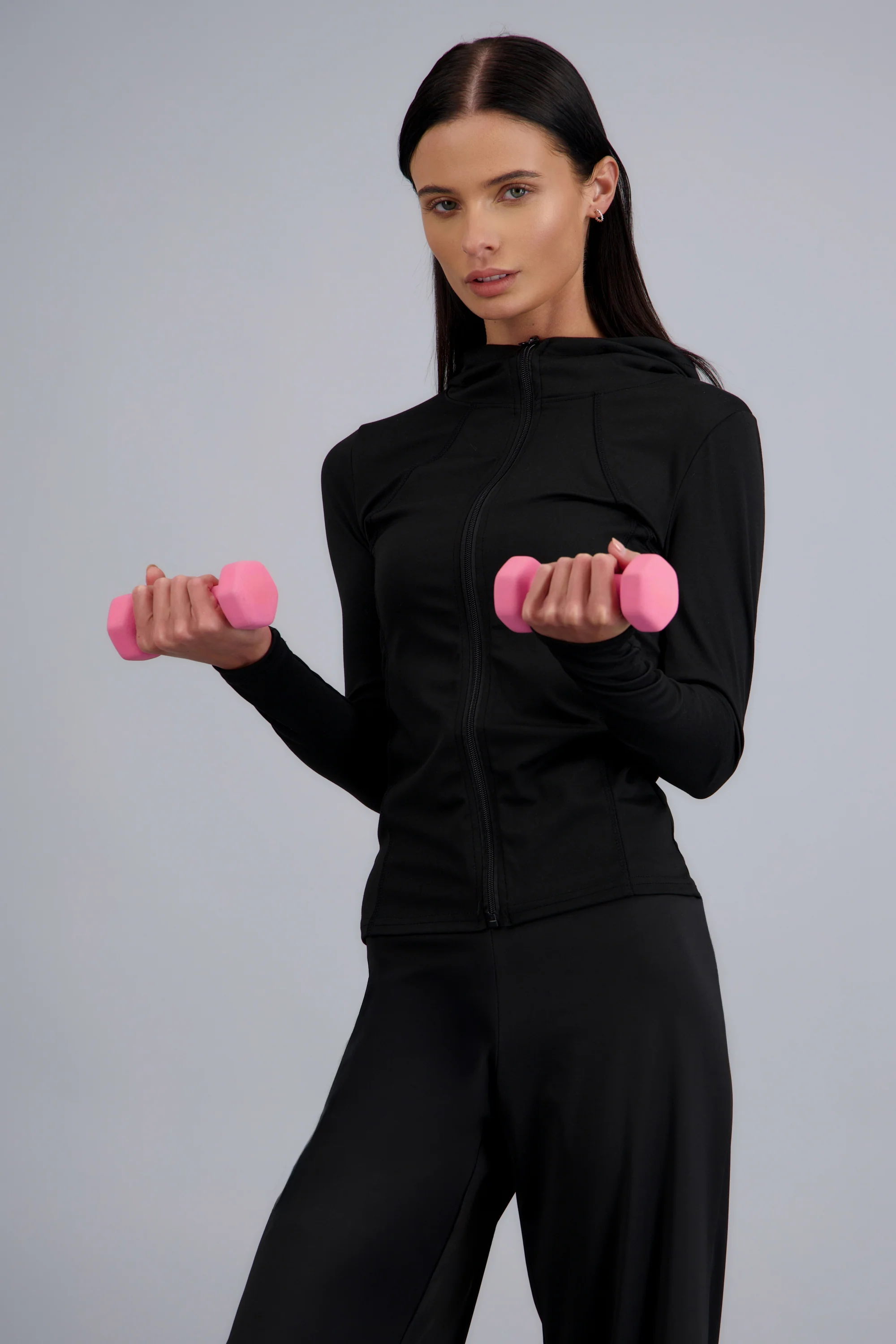 Chamarra deportiva con gorro - Image 4