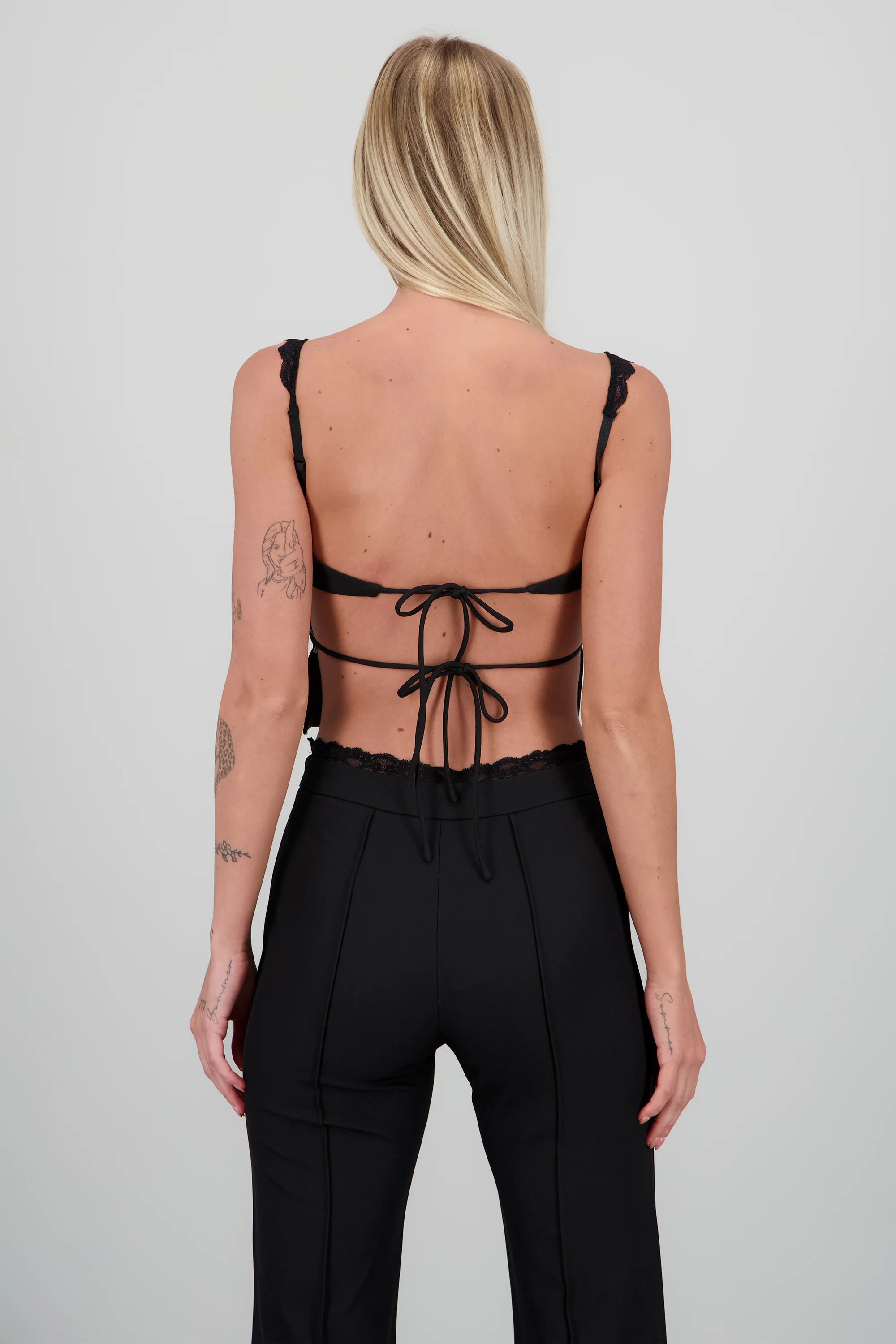 Crop top detalle encaje - Image 4