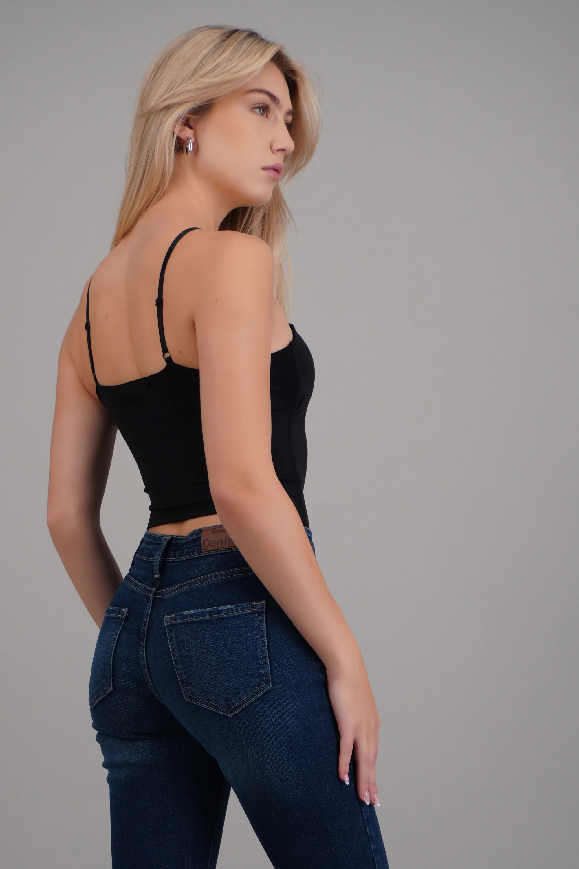 Crop top tirantes copas - Image 4