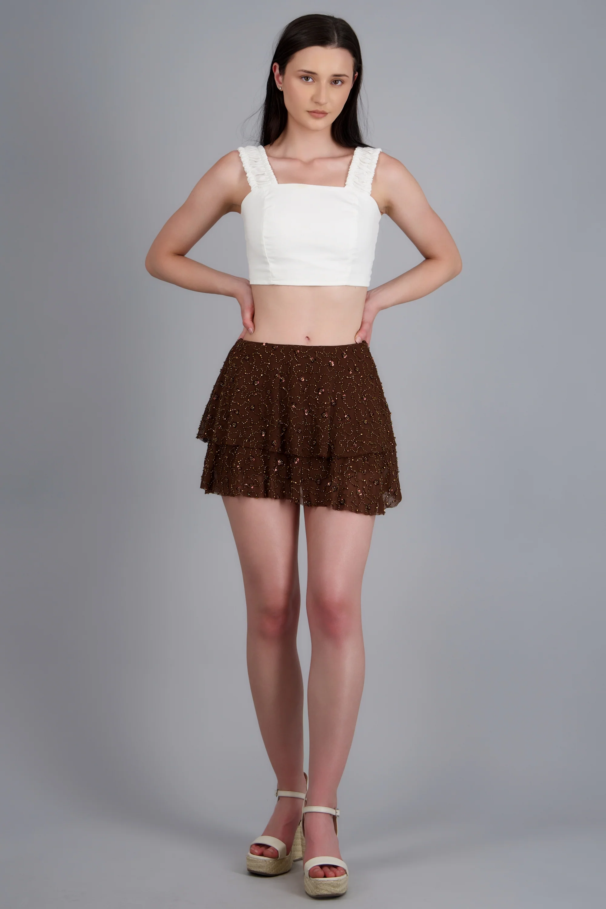 Falda dos olanes con pedrería - Image 3
