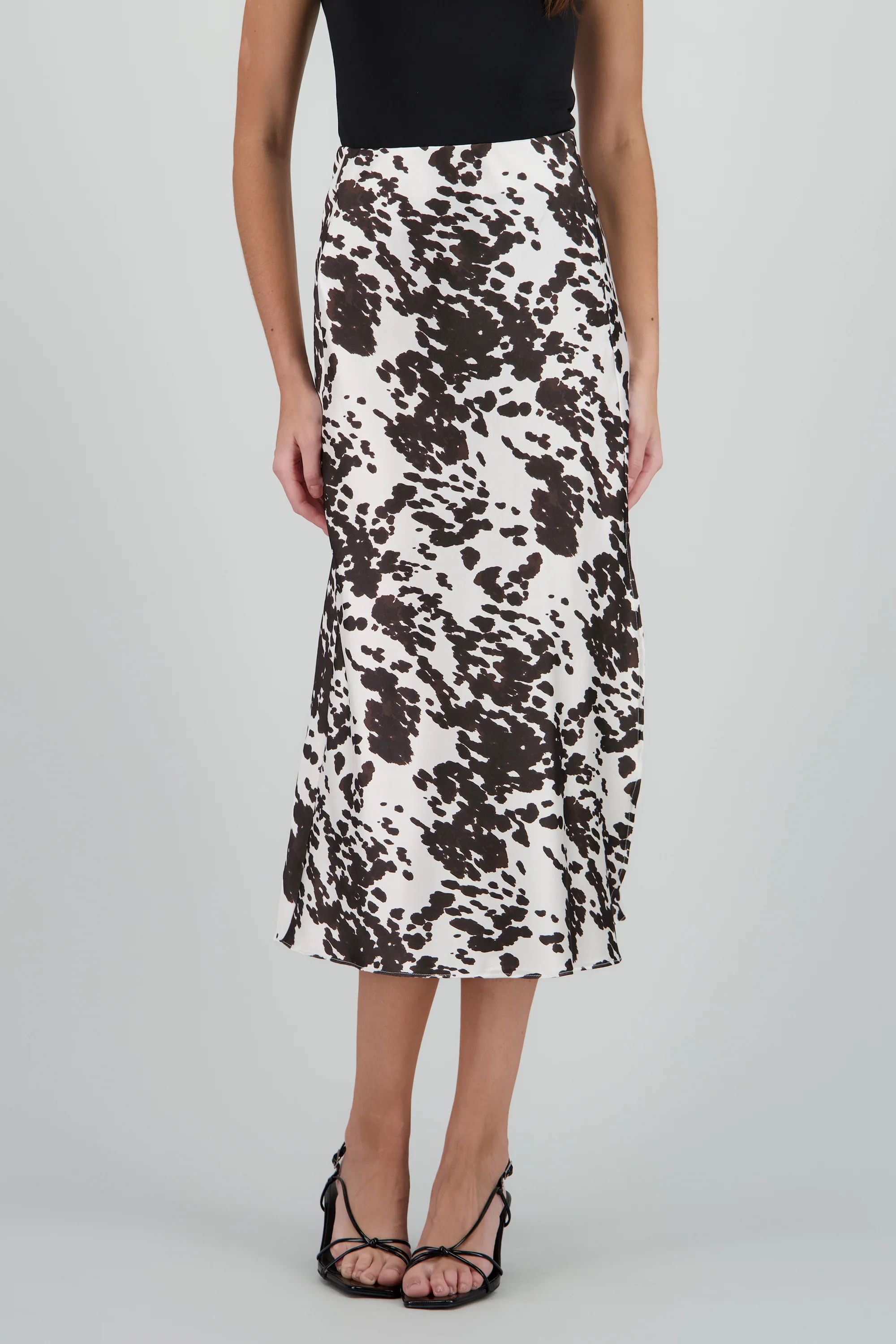 Falda maxi satinada estampado vaca - Image 2