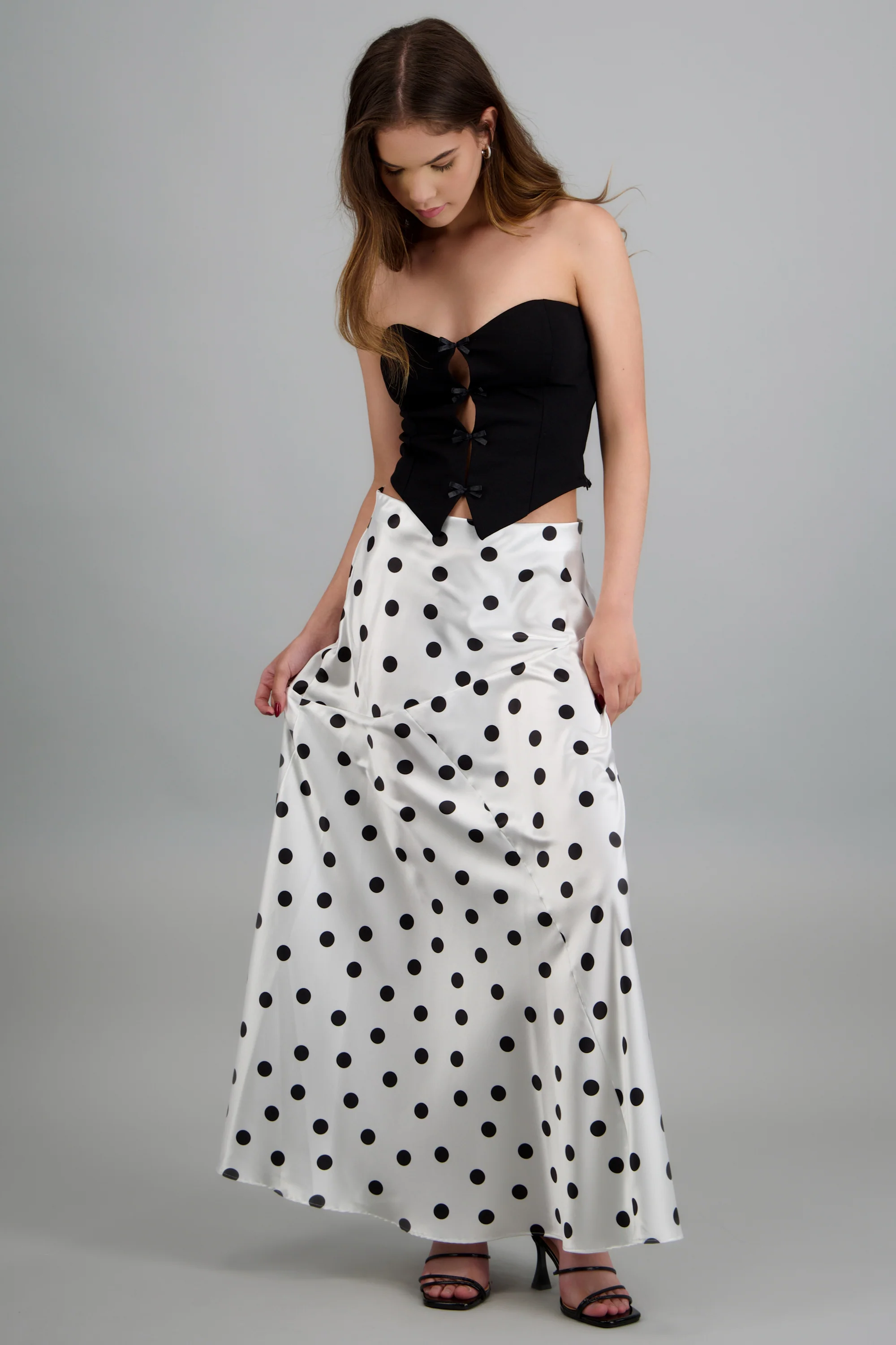 Falda midi de satin polka dots