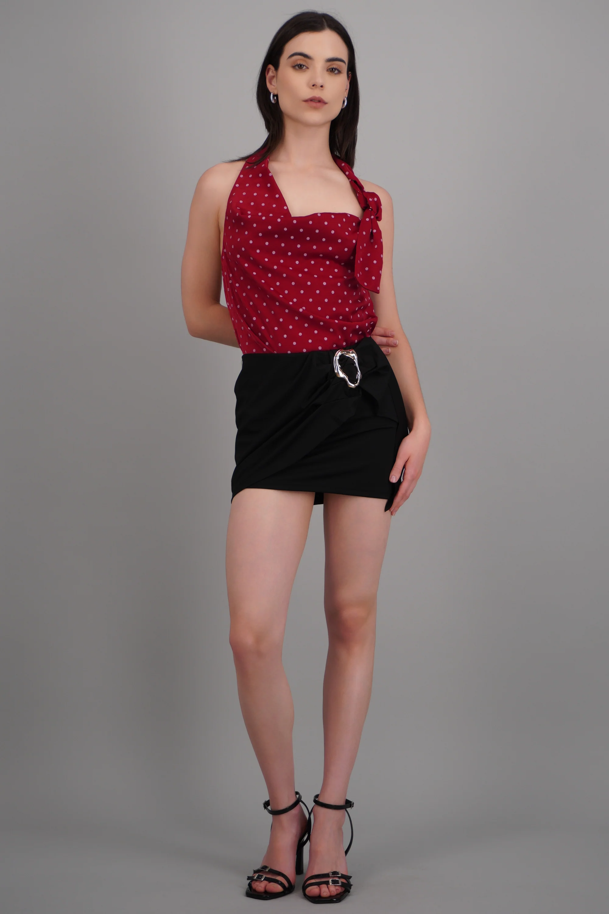 Falda mini drapeada detalle herraje