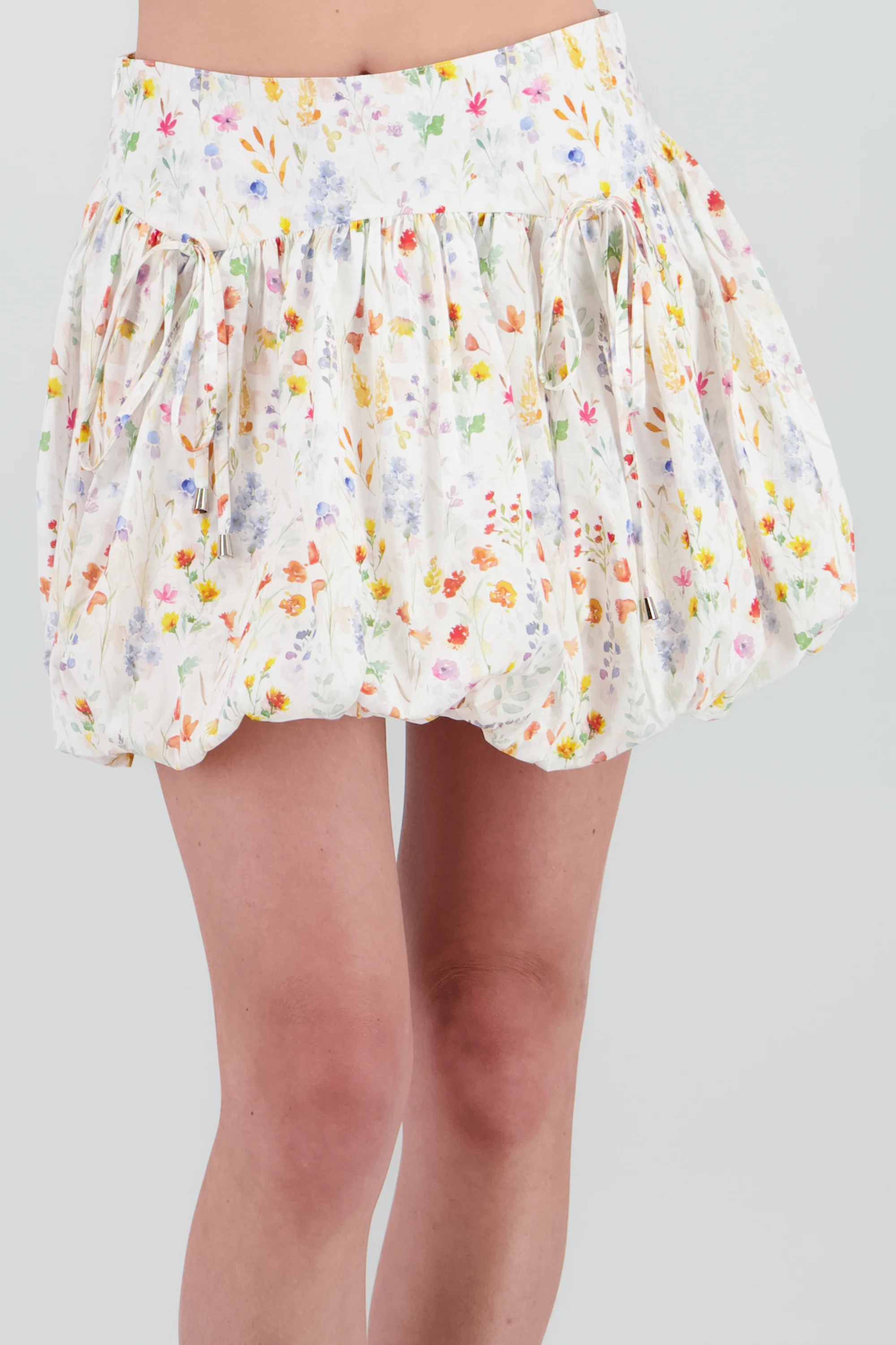 Falda mini globo estampado flores - Image 5