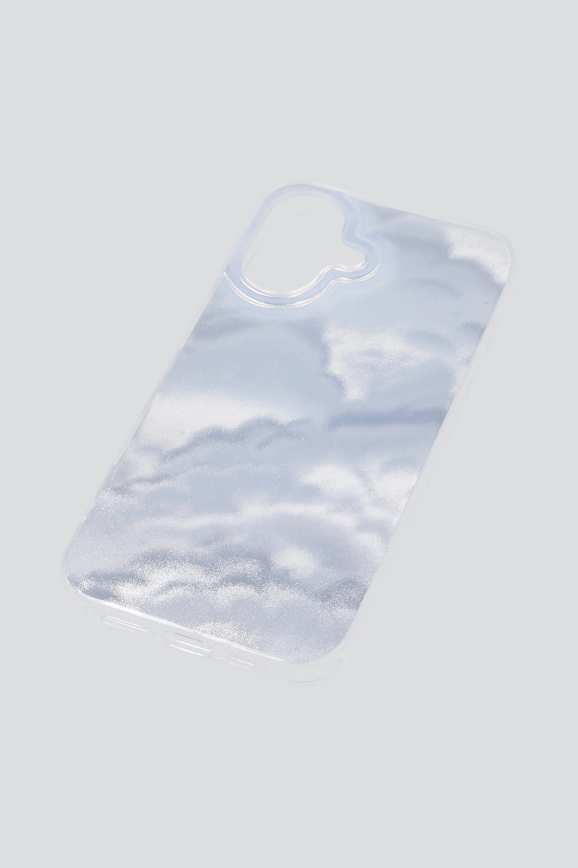 Funda iphone 16 nube metálica - Image 2