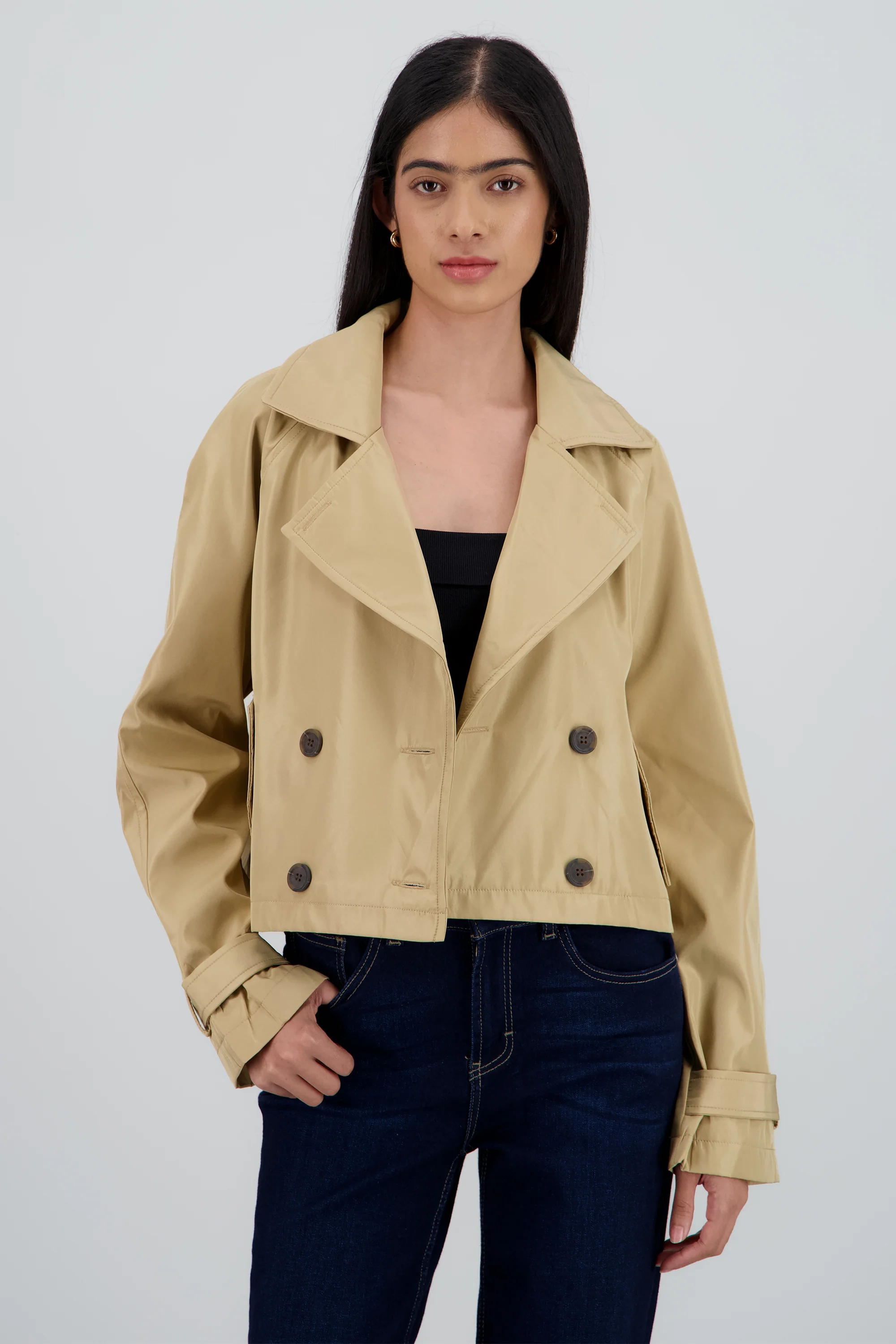 Gabardina corto con botones