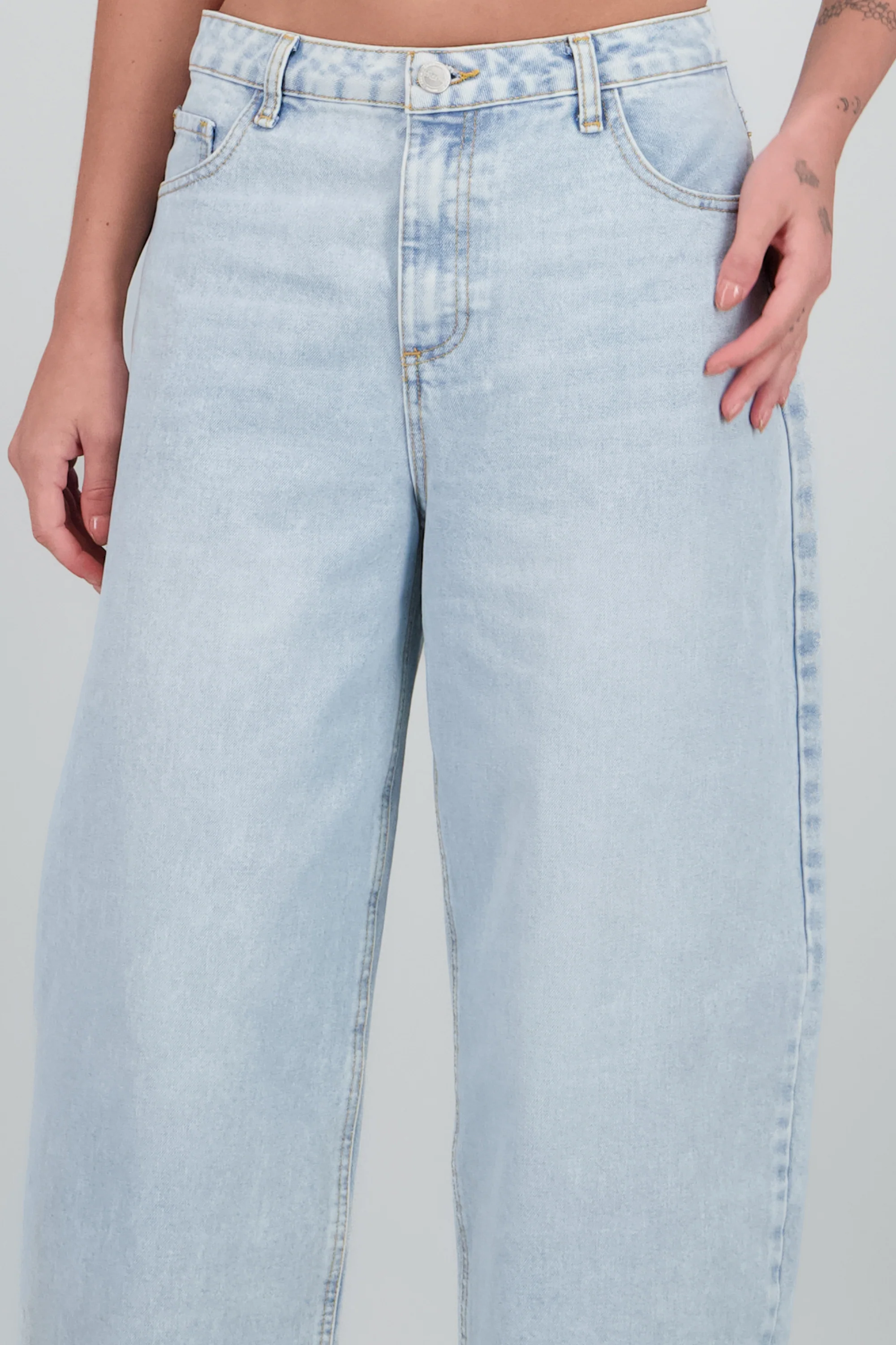 Jeans barrel amplio - Image 10