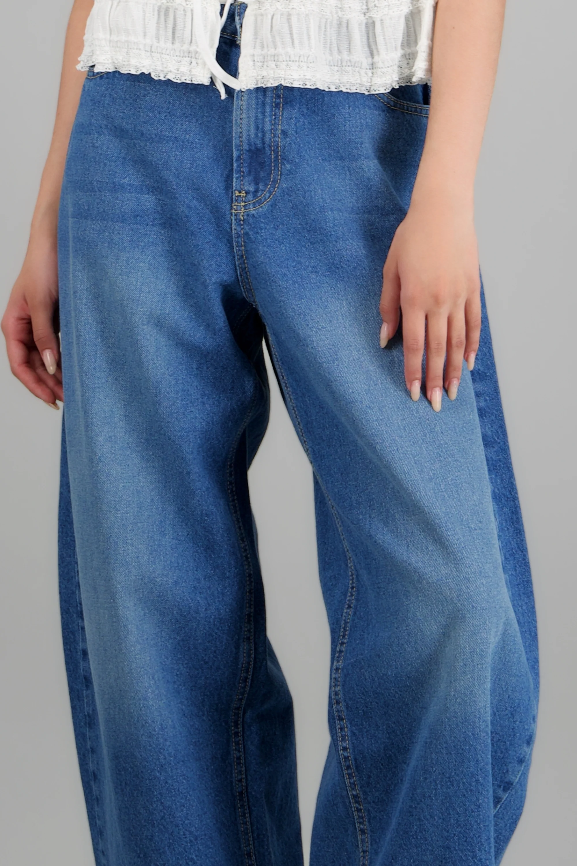Jeans barrel amplio básico - Image 5