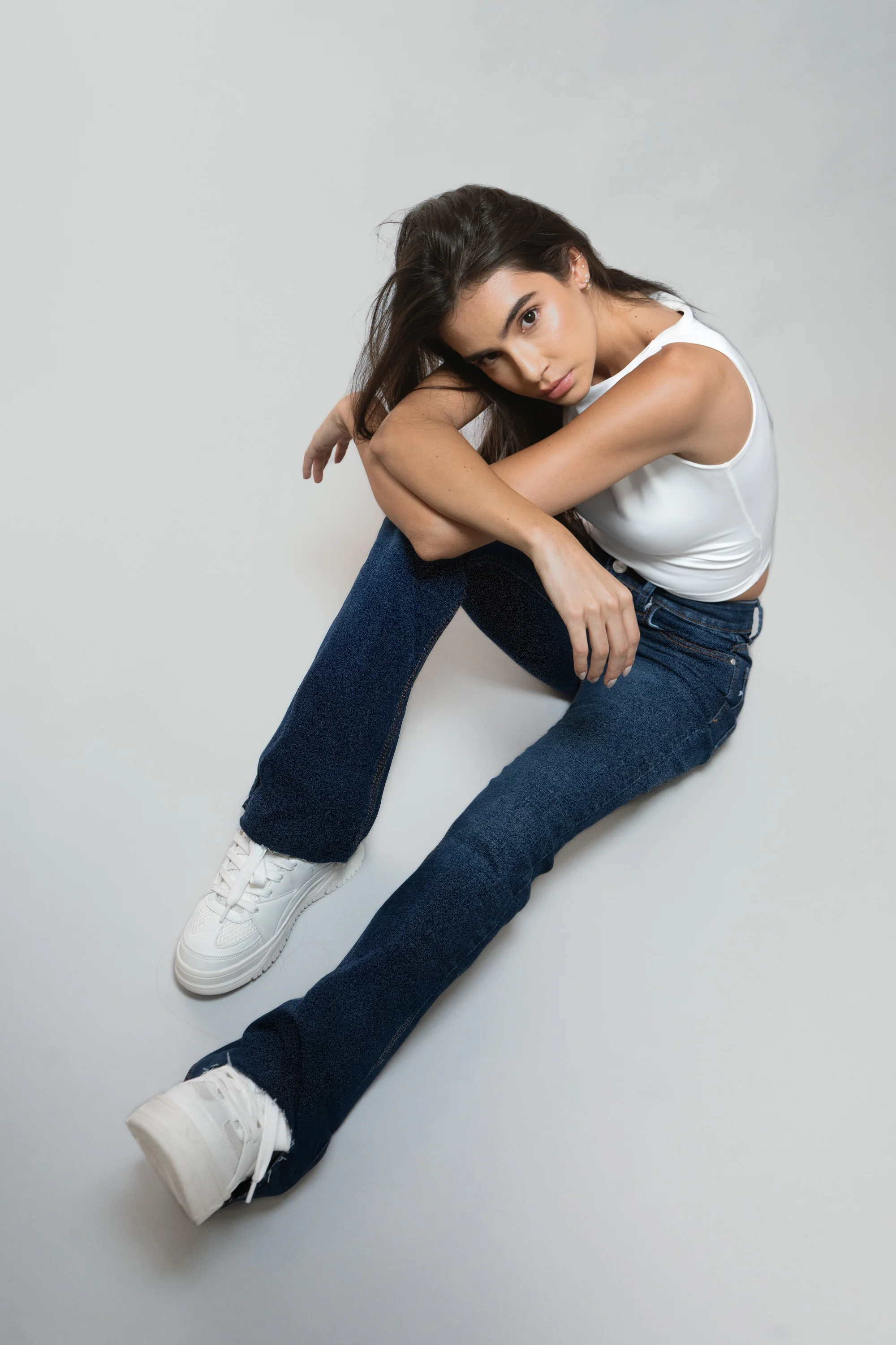 Jeans básicos flare al corte