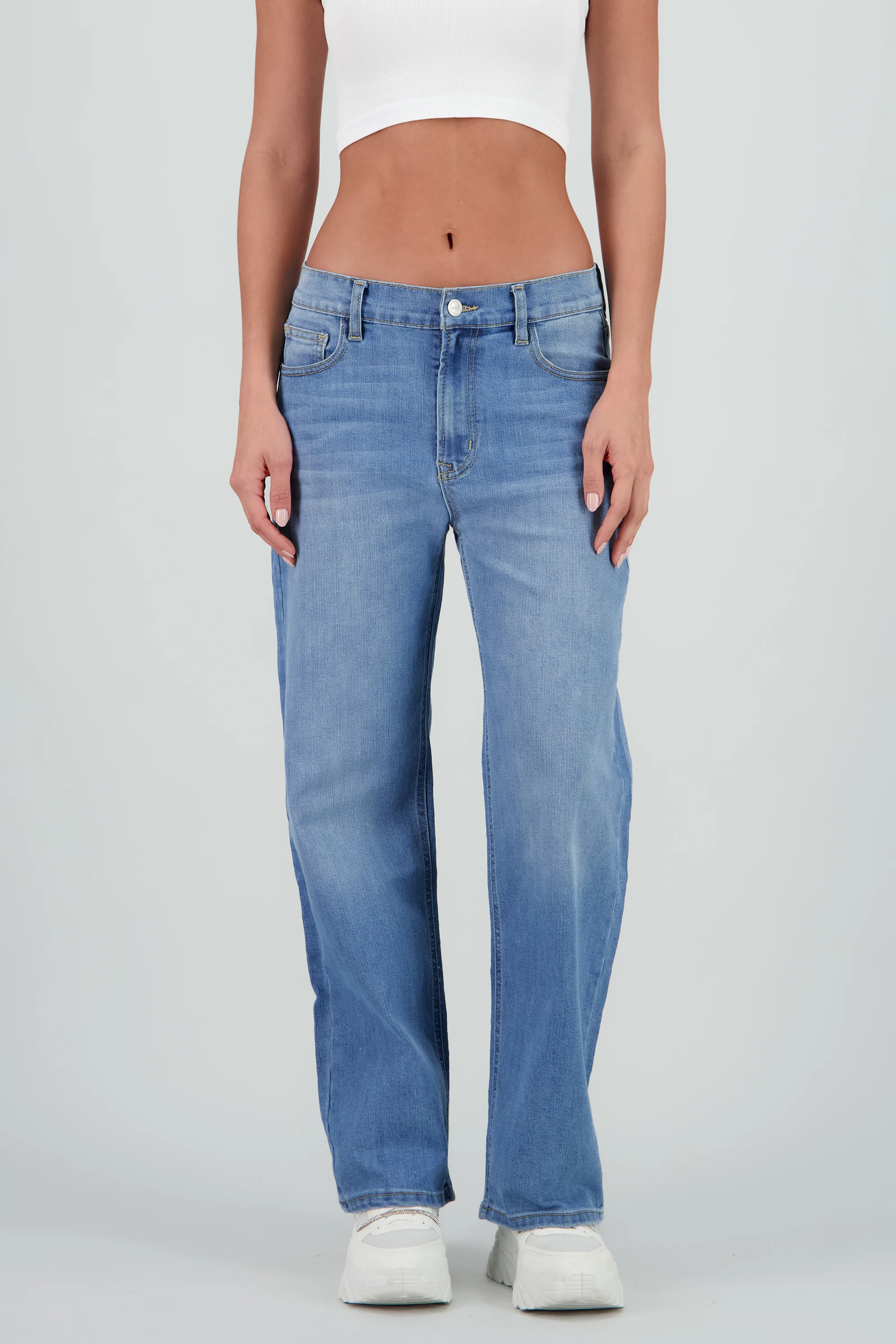 Jeans básicos wide leg - Image 4