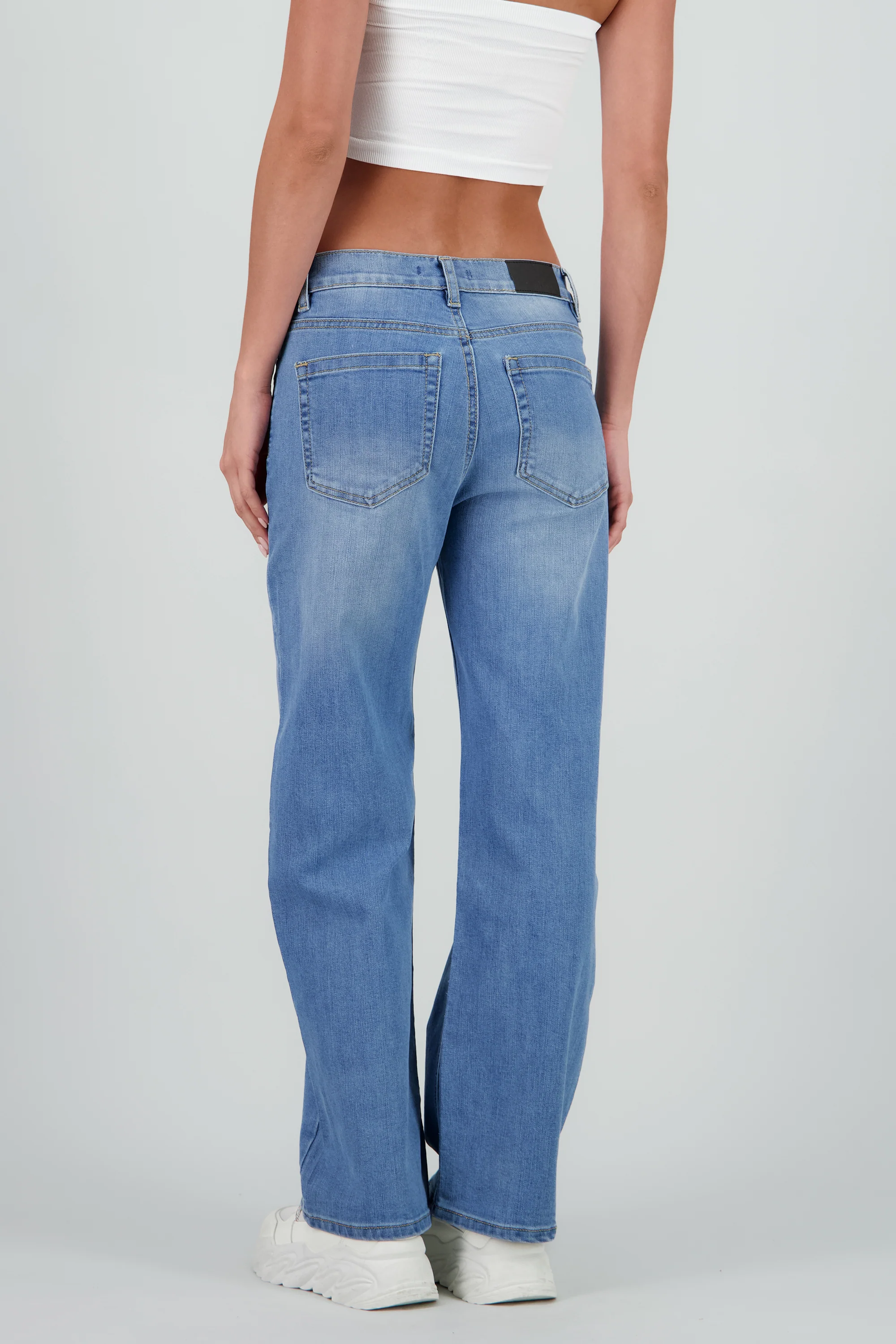 Jeans básicos wide leg - Image 6