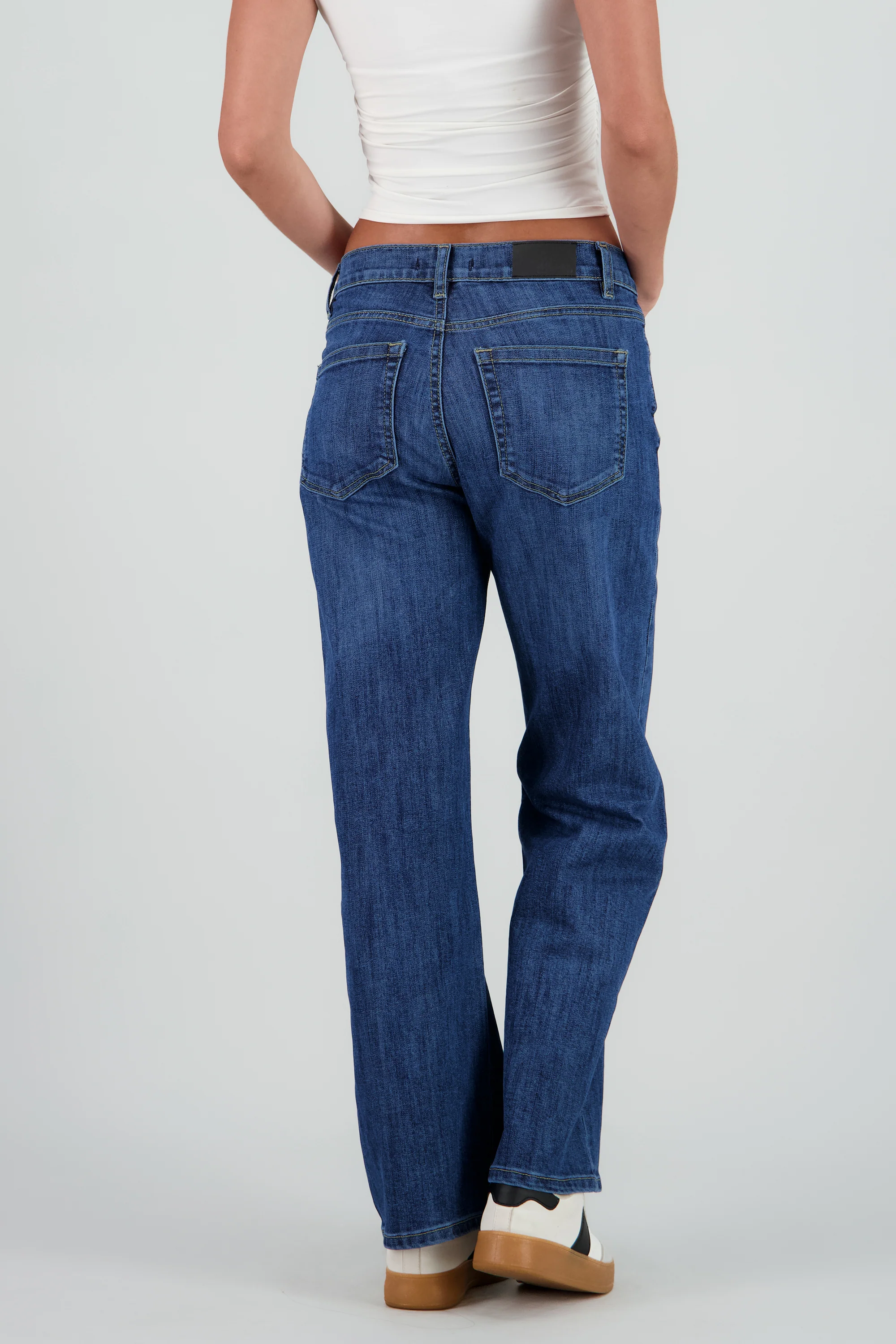 Jeans básicos wide leg - Image 4