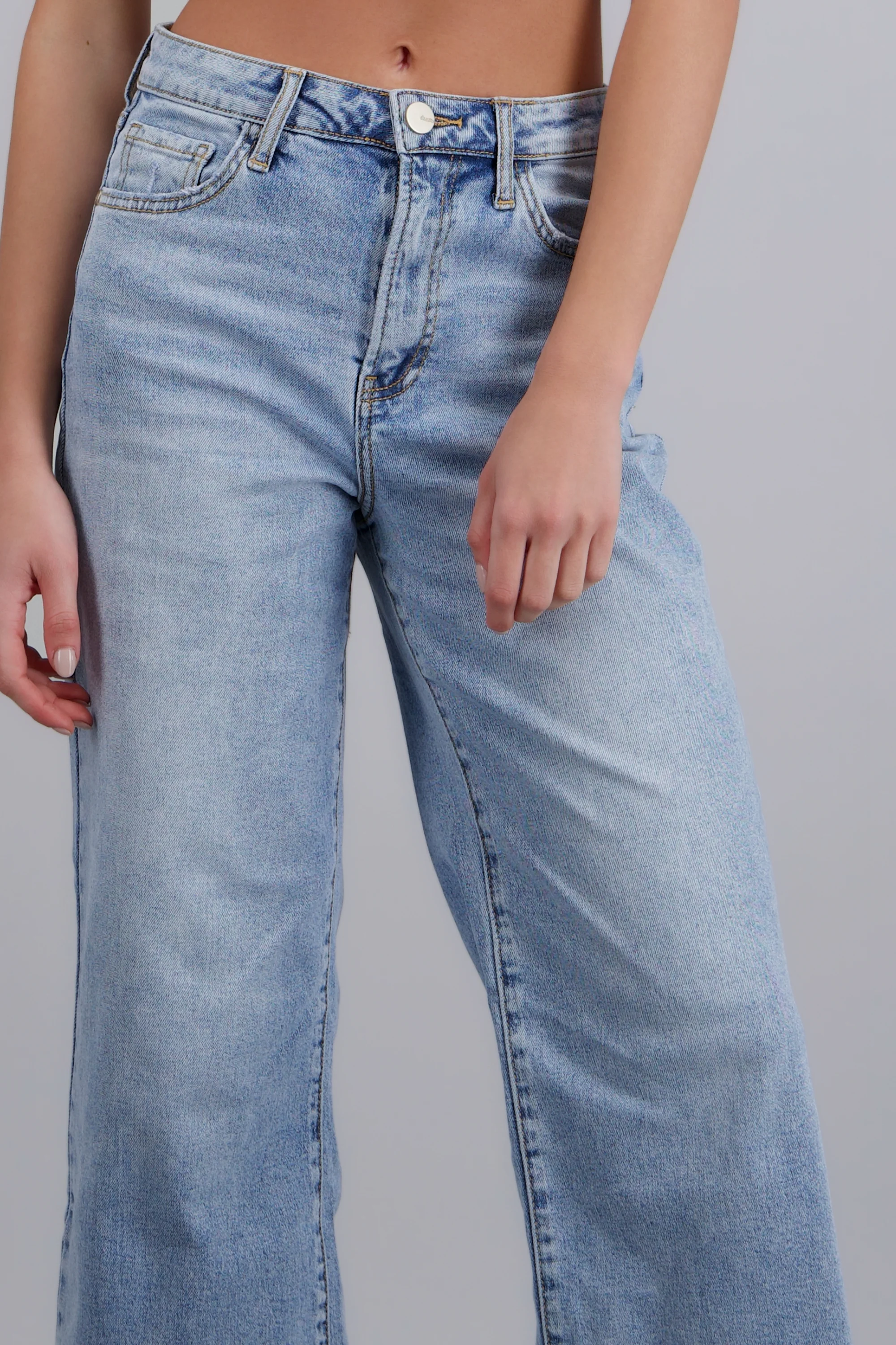 Jeans cropped al corte - Image 5