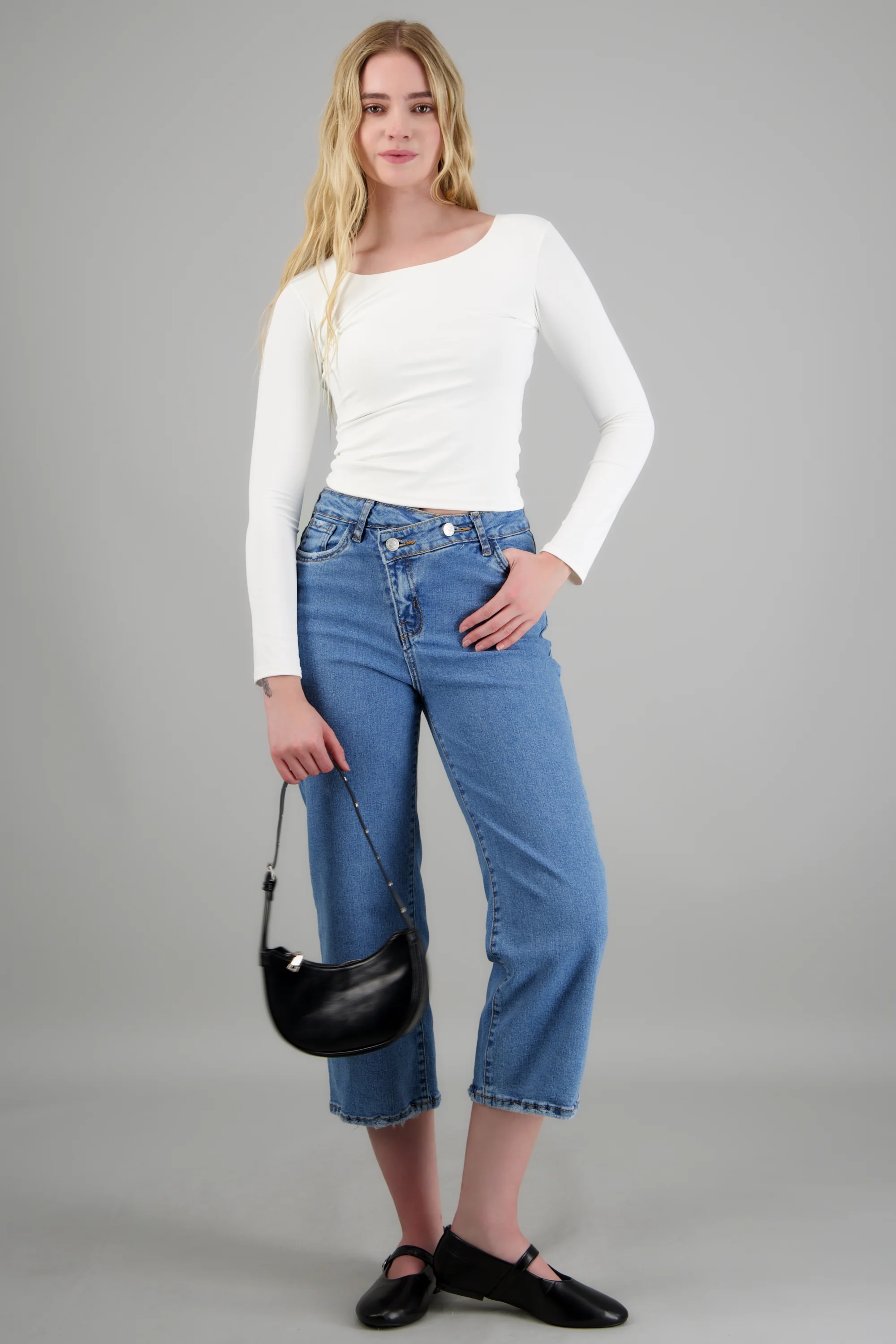 Jeans cropped pretina cruzada