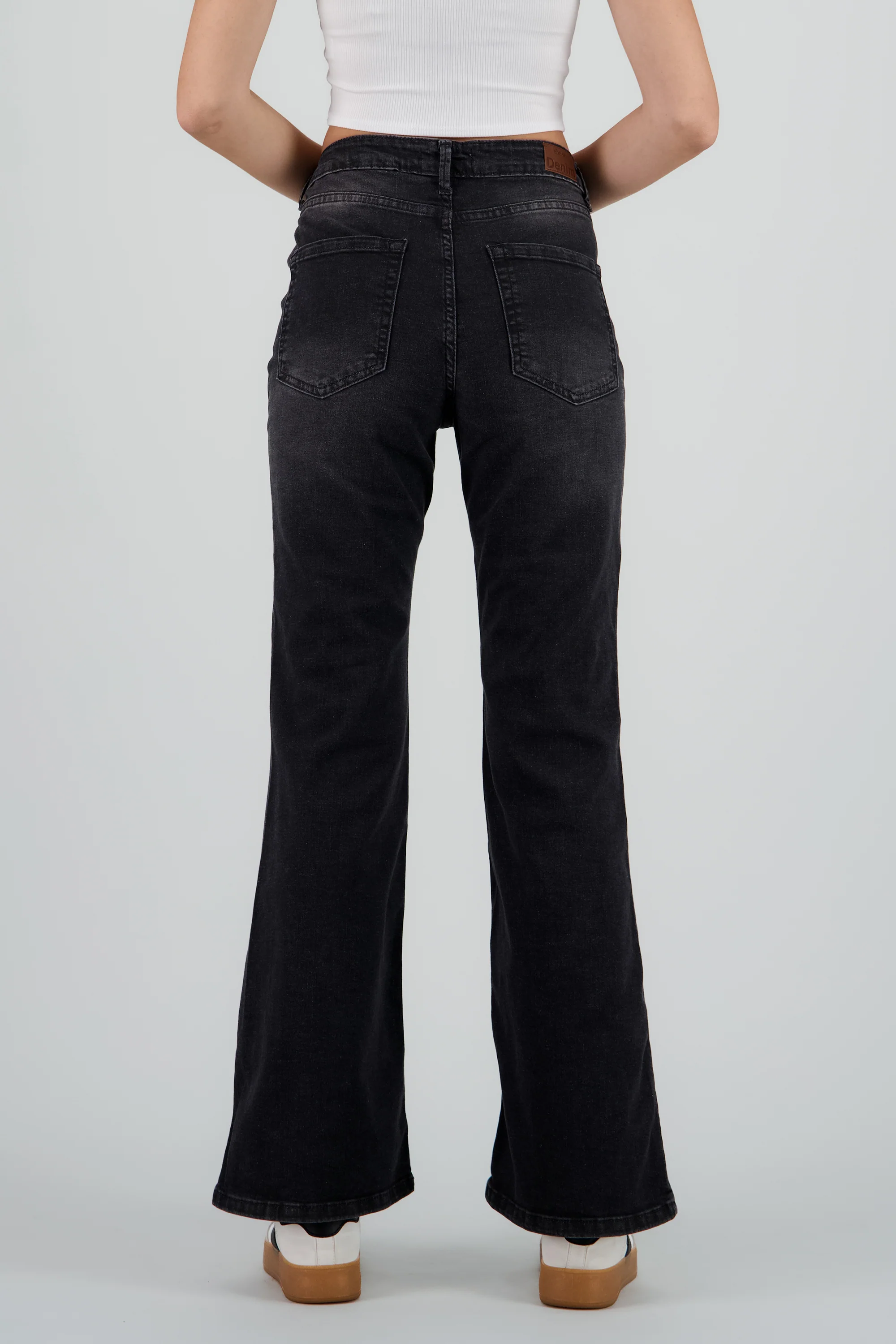 Jeans flare al corte - Image 4