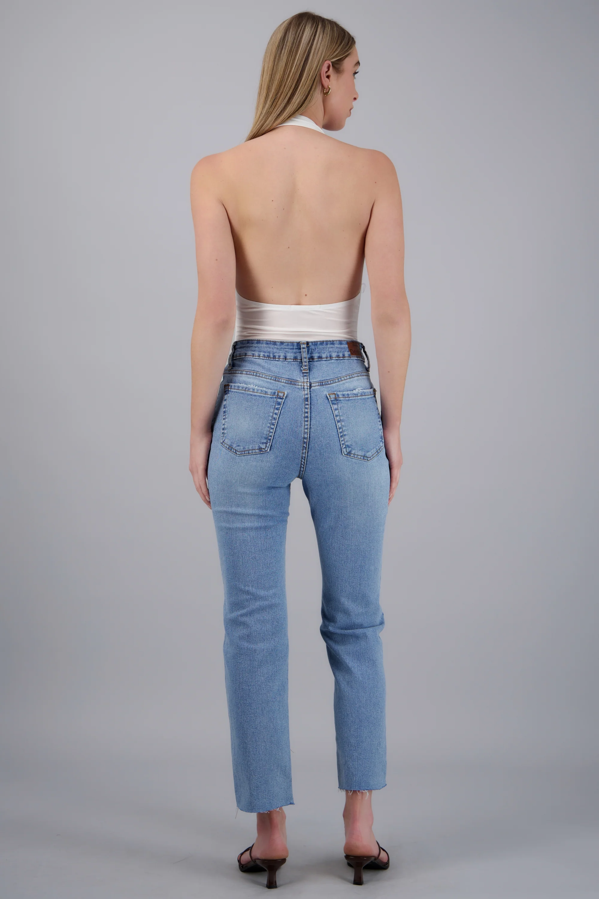 Jeans straight al corte - Image 4