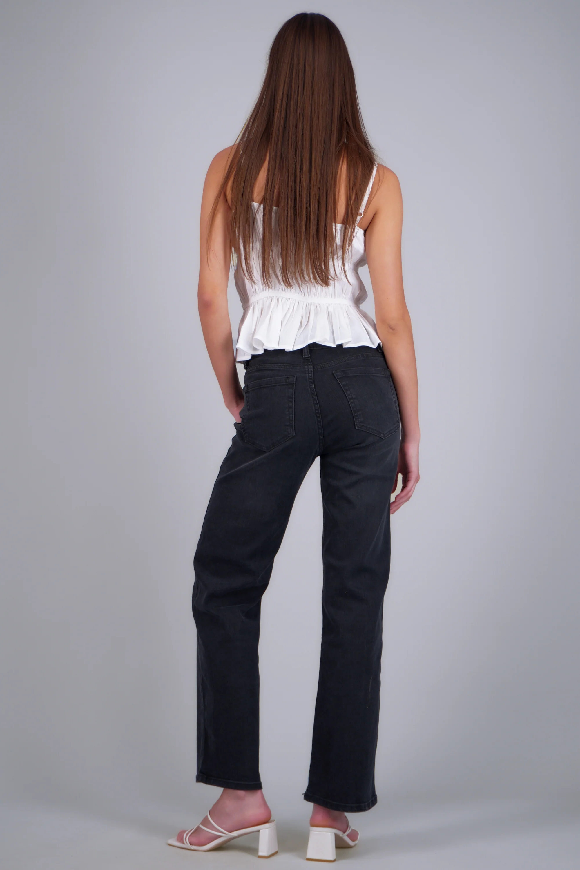 Jeans straight básicos - Image 4