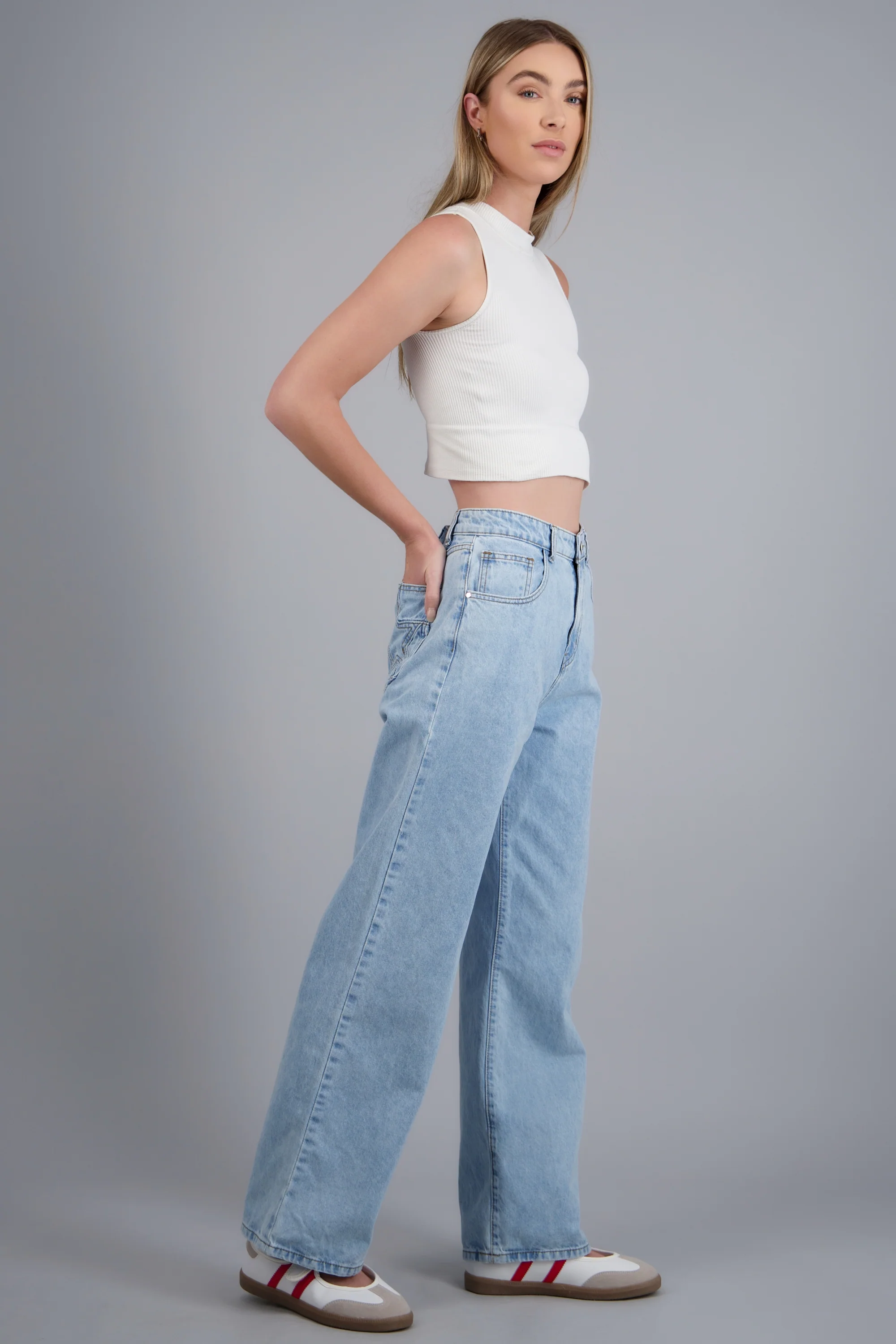 Jeans straight estrellas desgastados - Image 2