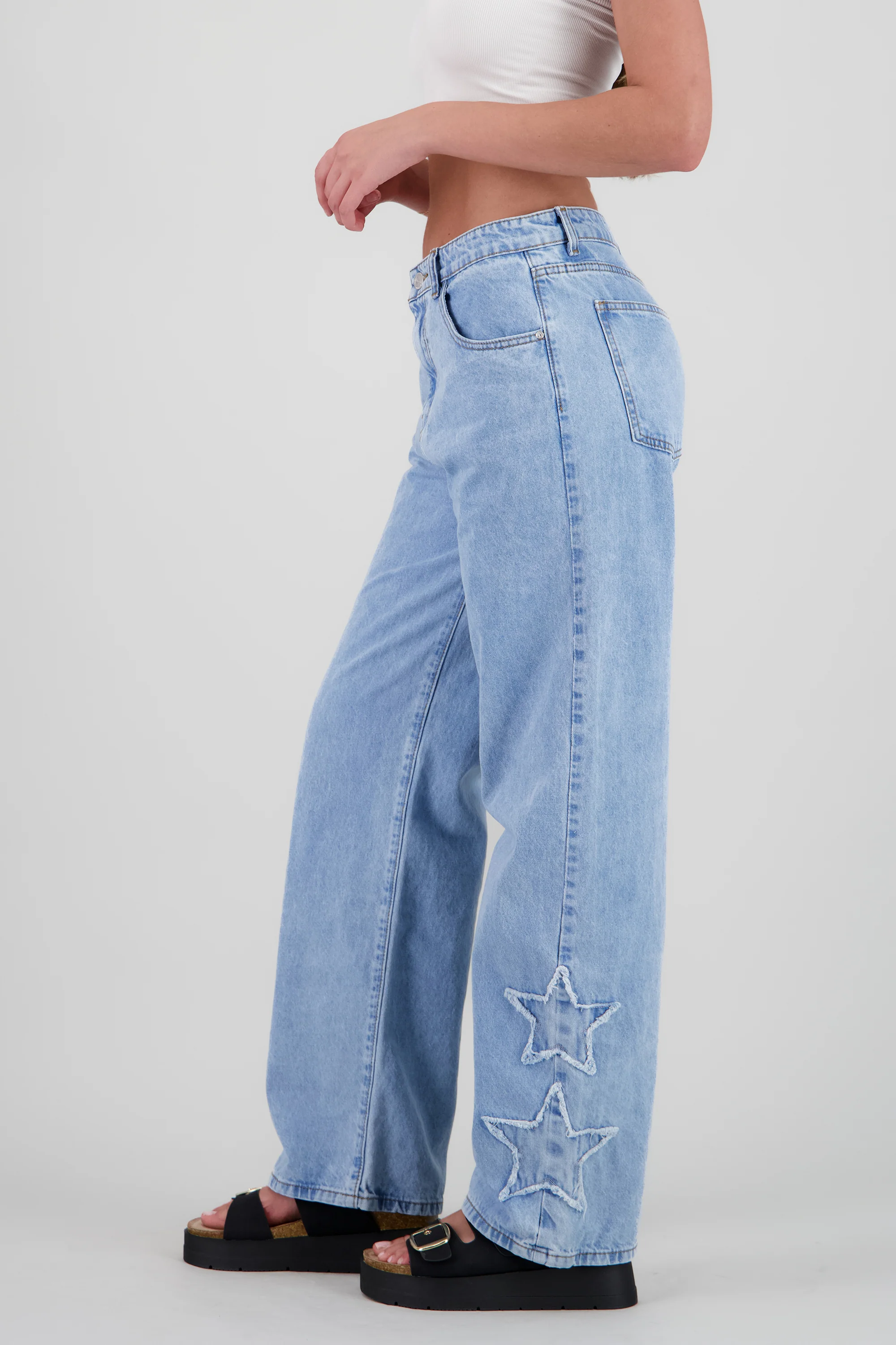 Jeans straight estrellas en costados - Image 3