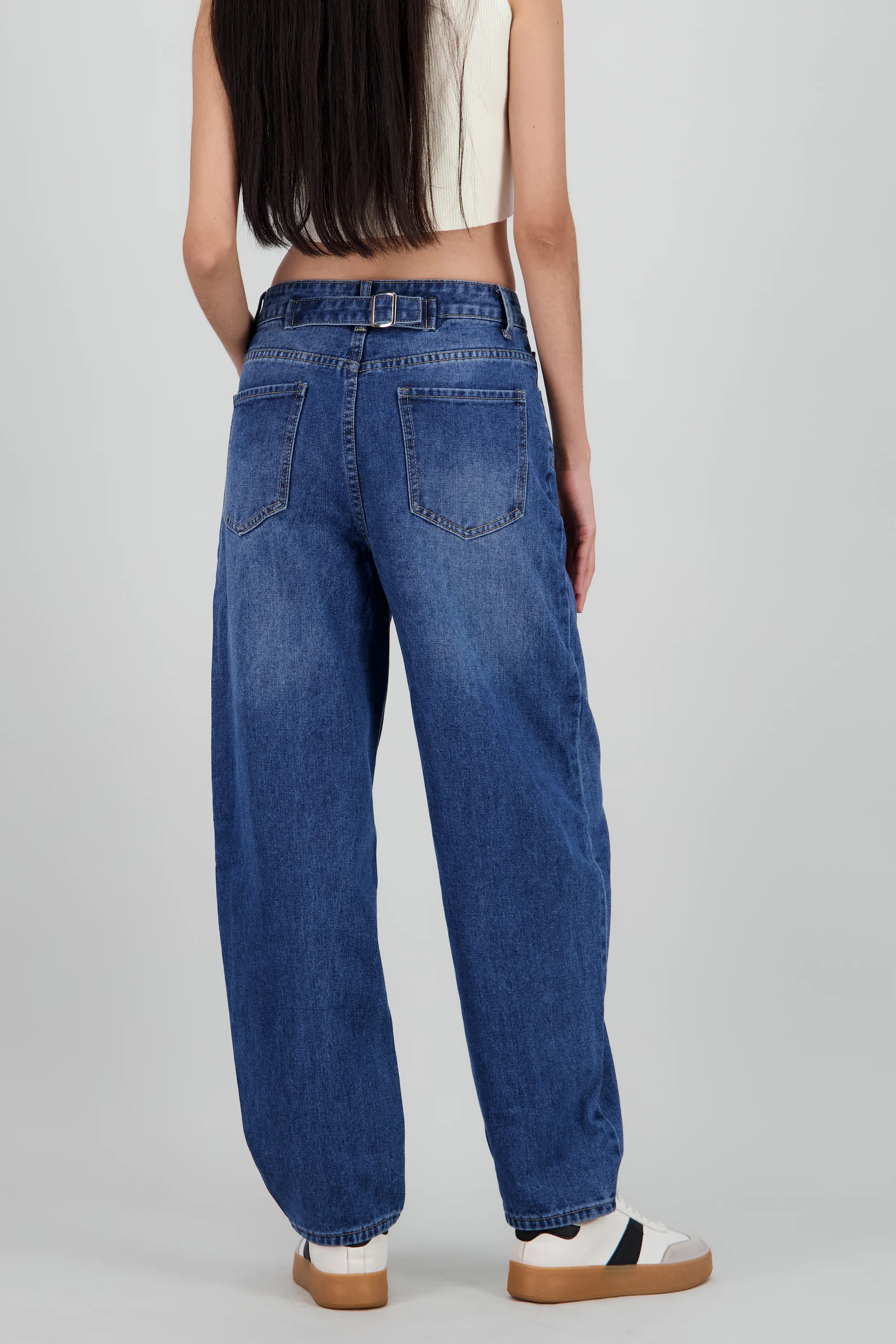 Jeans tipo barrel lisos - Image 4