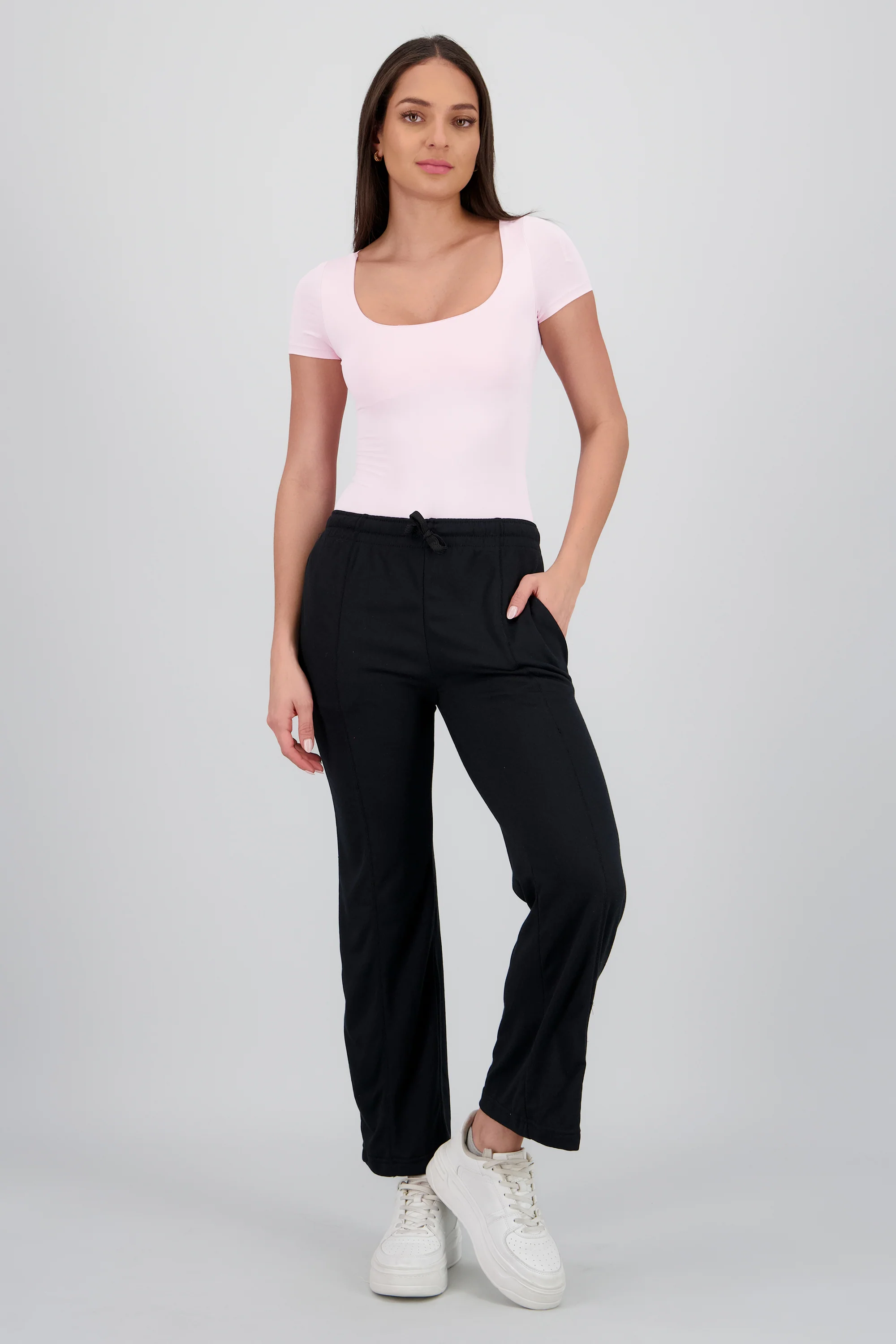 Jogger amplio liso