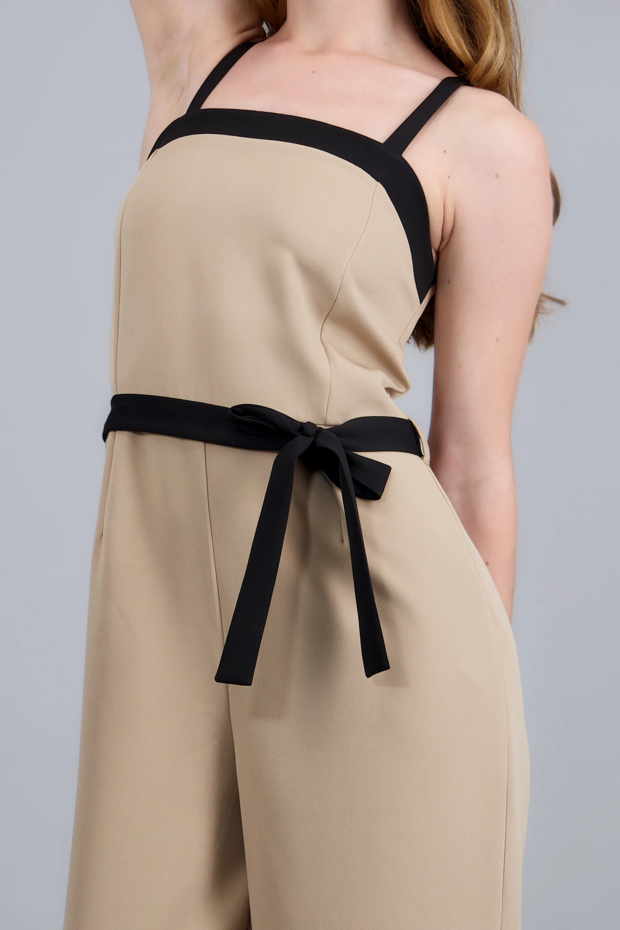 Jumpsuit con contraste en tirantes - Image 5