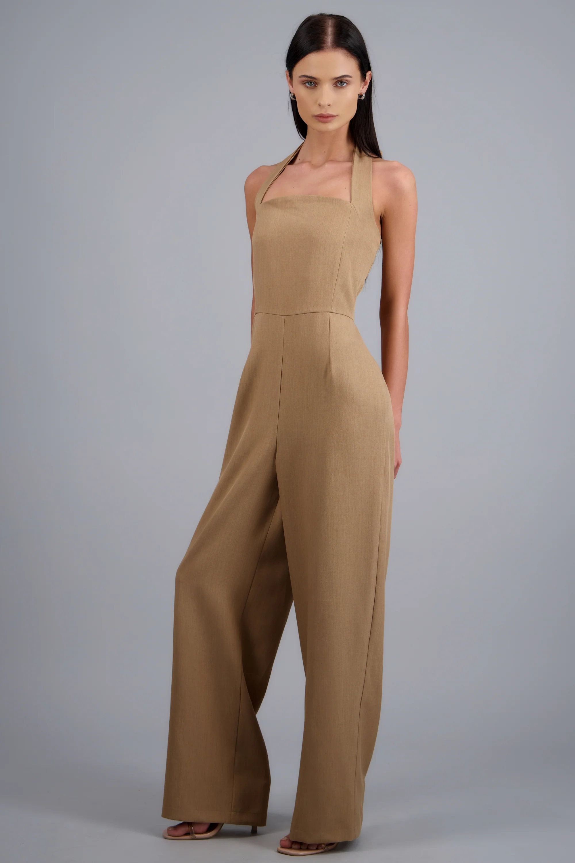 Jumpsuit halter liso cortes - Image 3