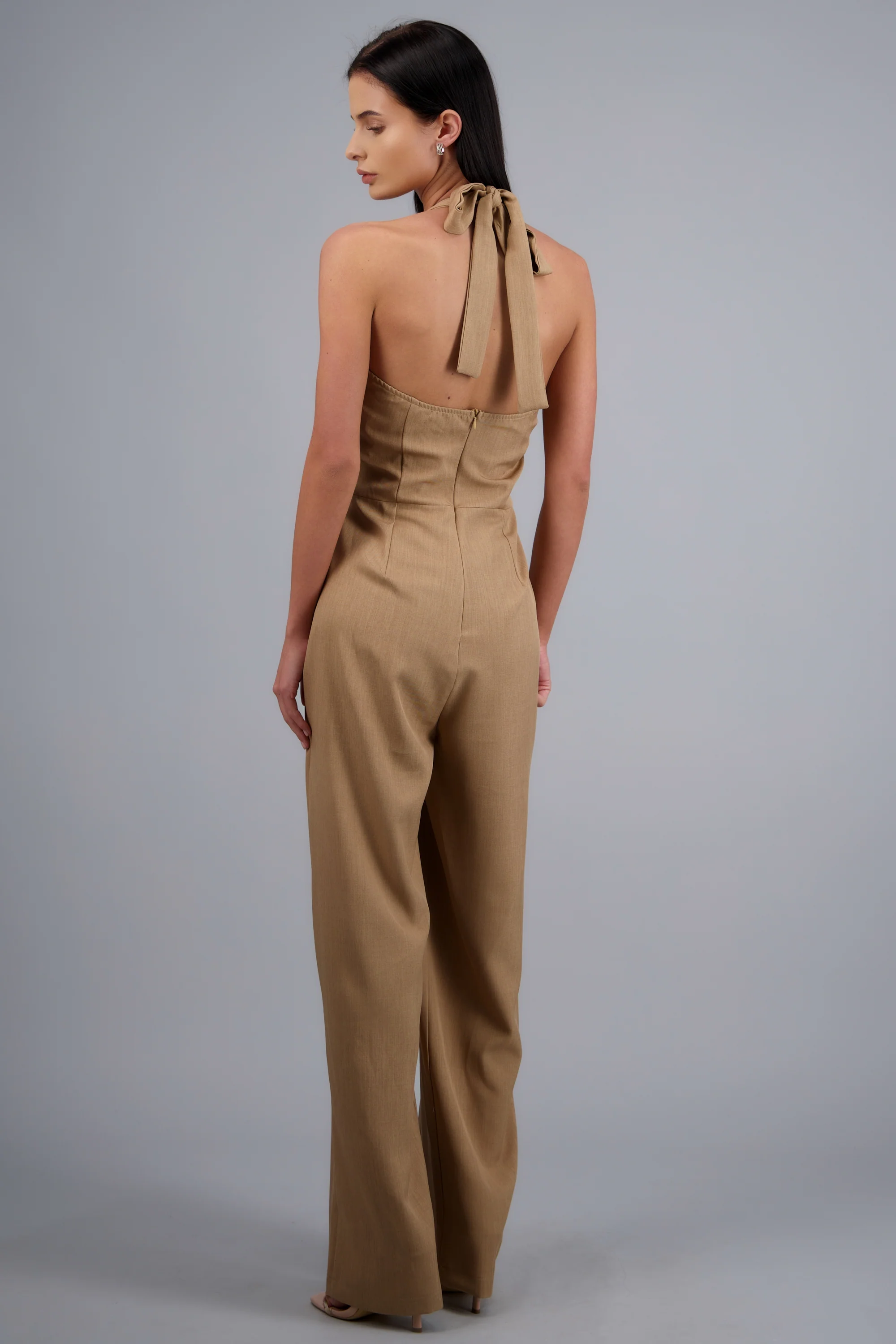 Jumpsuit halter liso cortes - Image 4