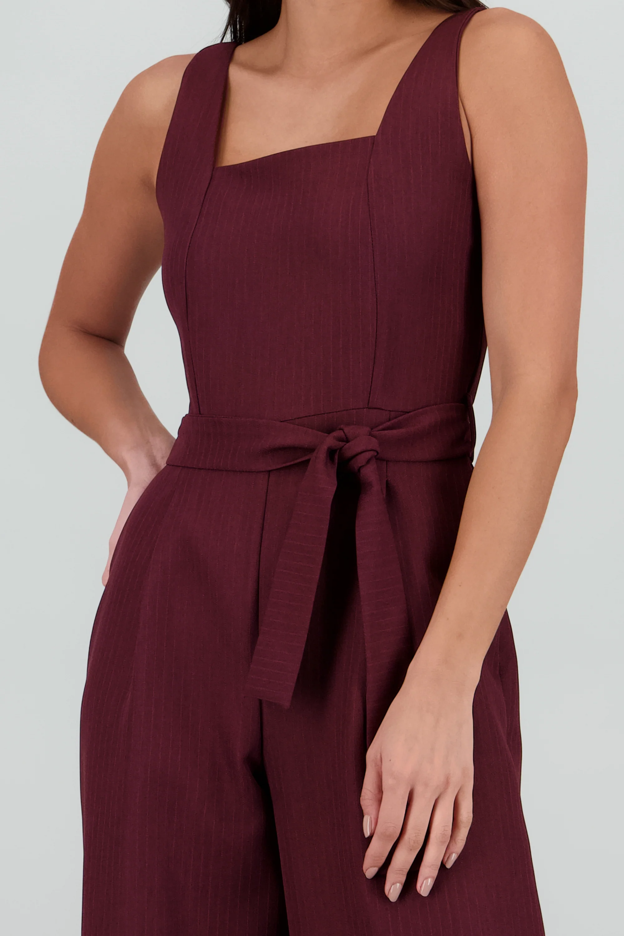 Jumpsuit sastreado esc cuadrado - Image 5