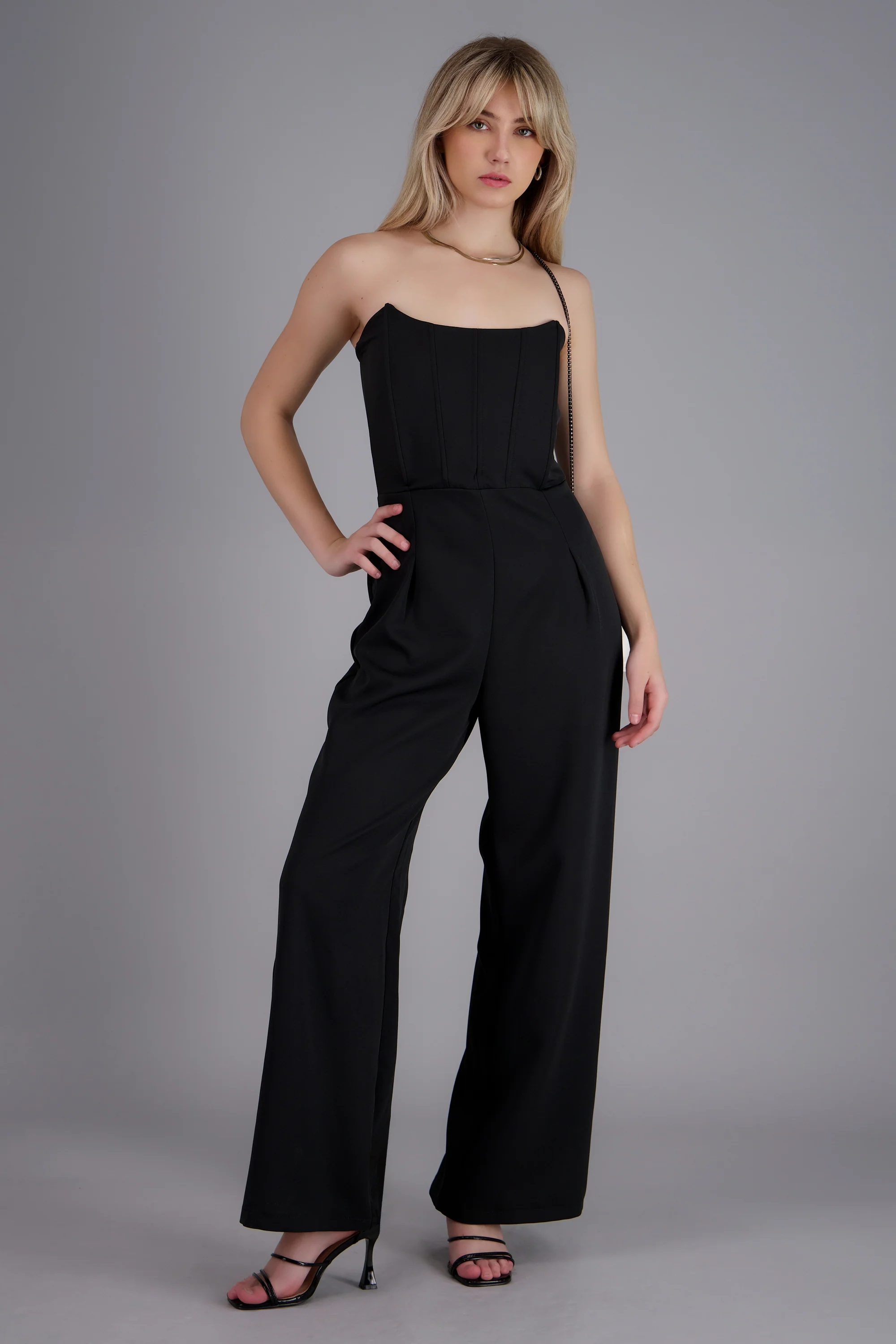 Jumpsuit strapless con varillas - Image 5