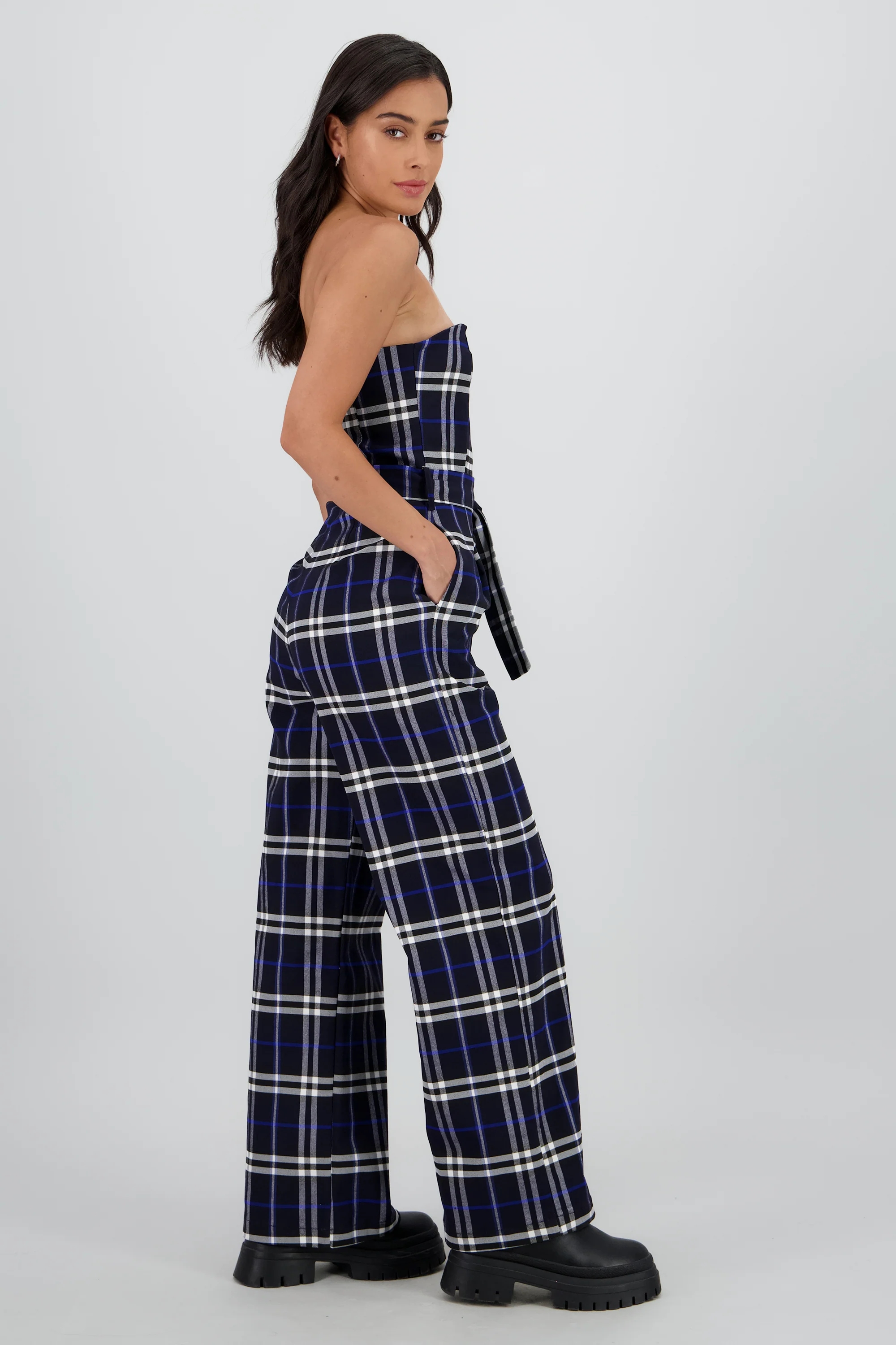 Jumpsuit strapless detalle cinturón cuadros - Image 3