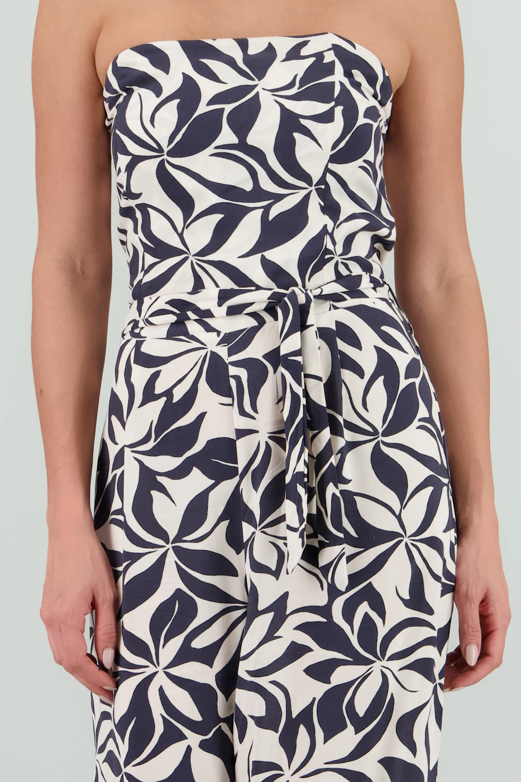 Jumpsuit strapless detalle laso estampado - Image 5