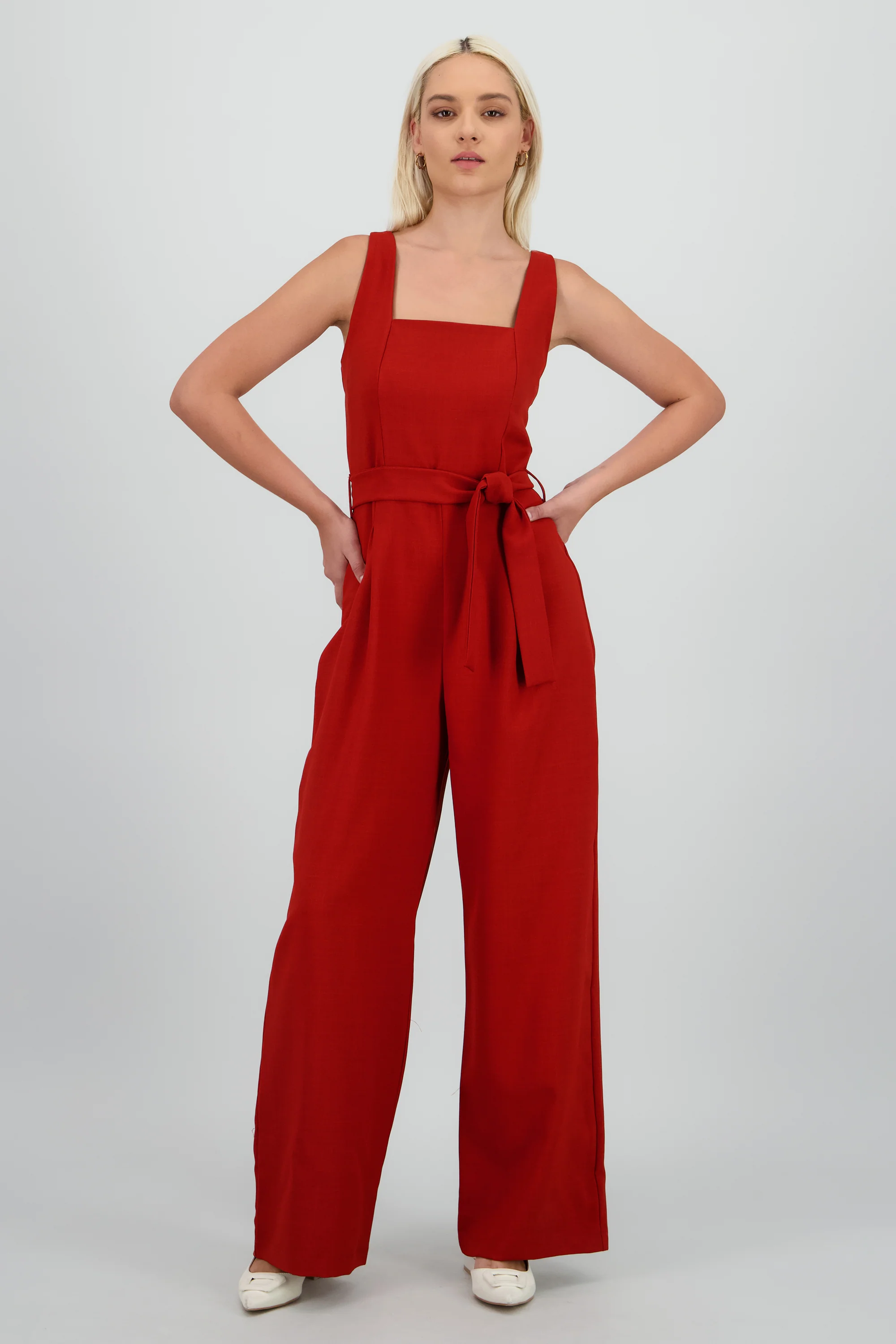 JUMPSUIT TIRANTES DET CINTURON