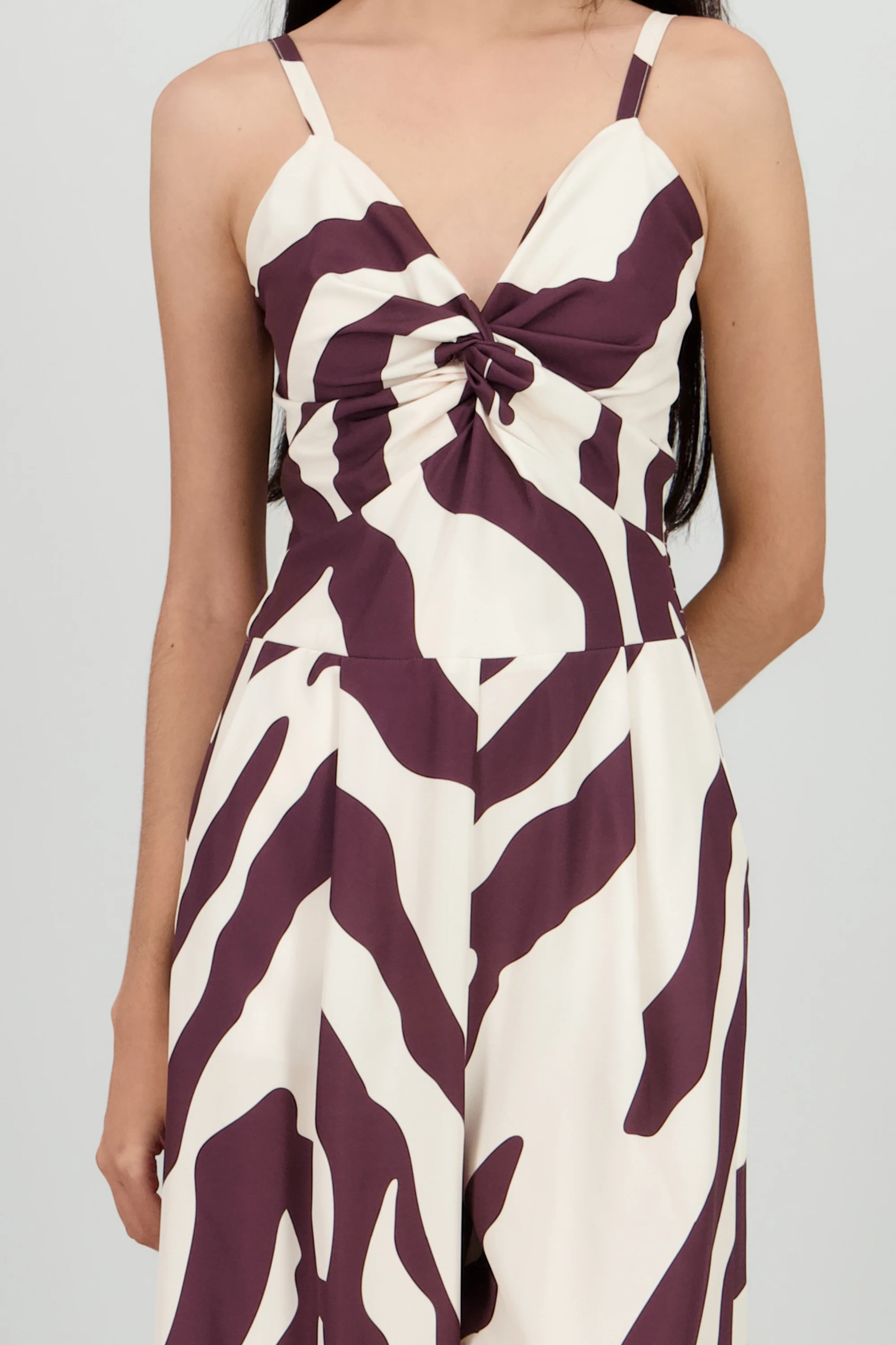 Jumpsuit tirantes estampado detalle nudo - Image 5