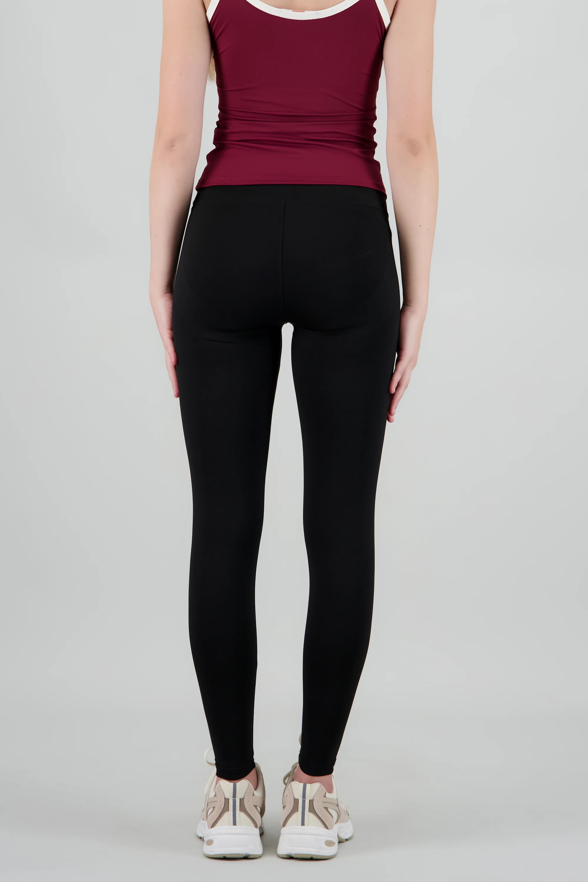 Leggings deportivos skinny detalle pretina - Image 4