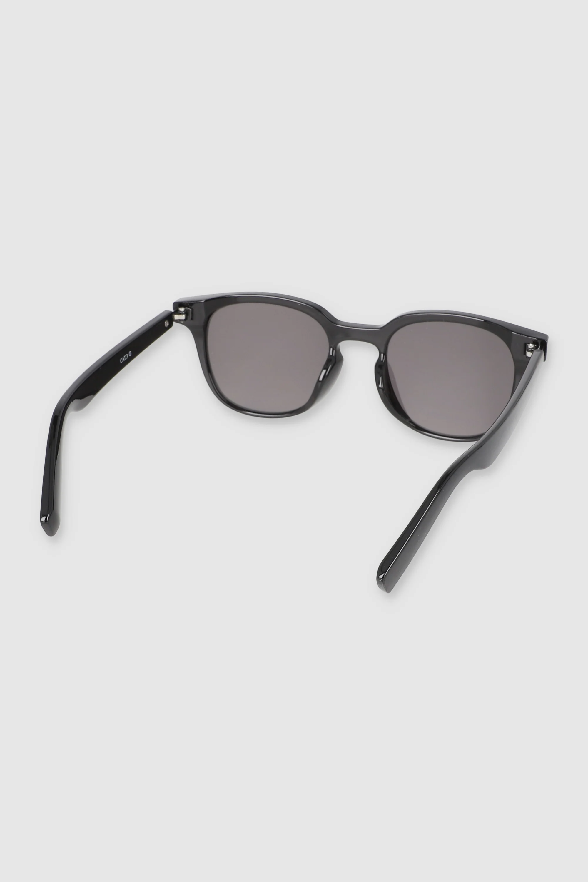 Lente wayfarer pasta delgada detalle metalico - Image 4