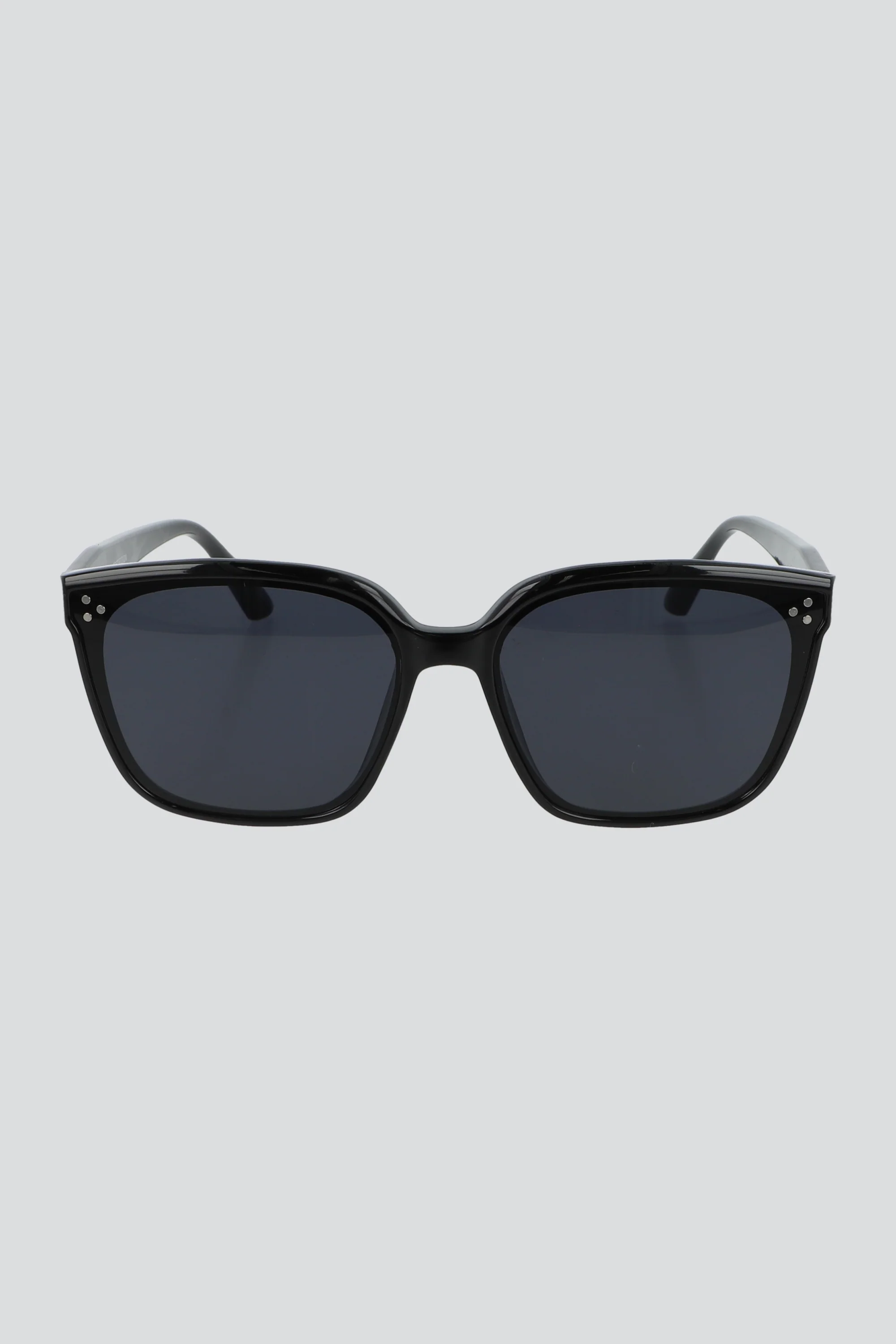 Lentes de sol oversize detalle metalico