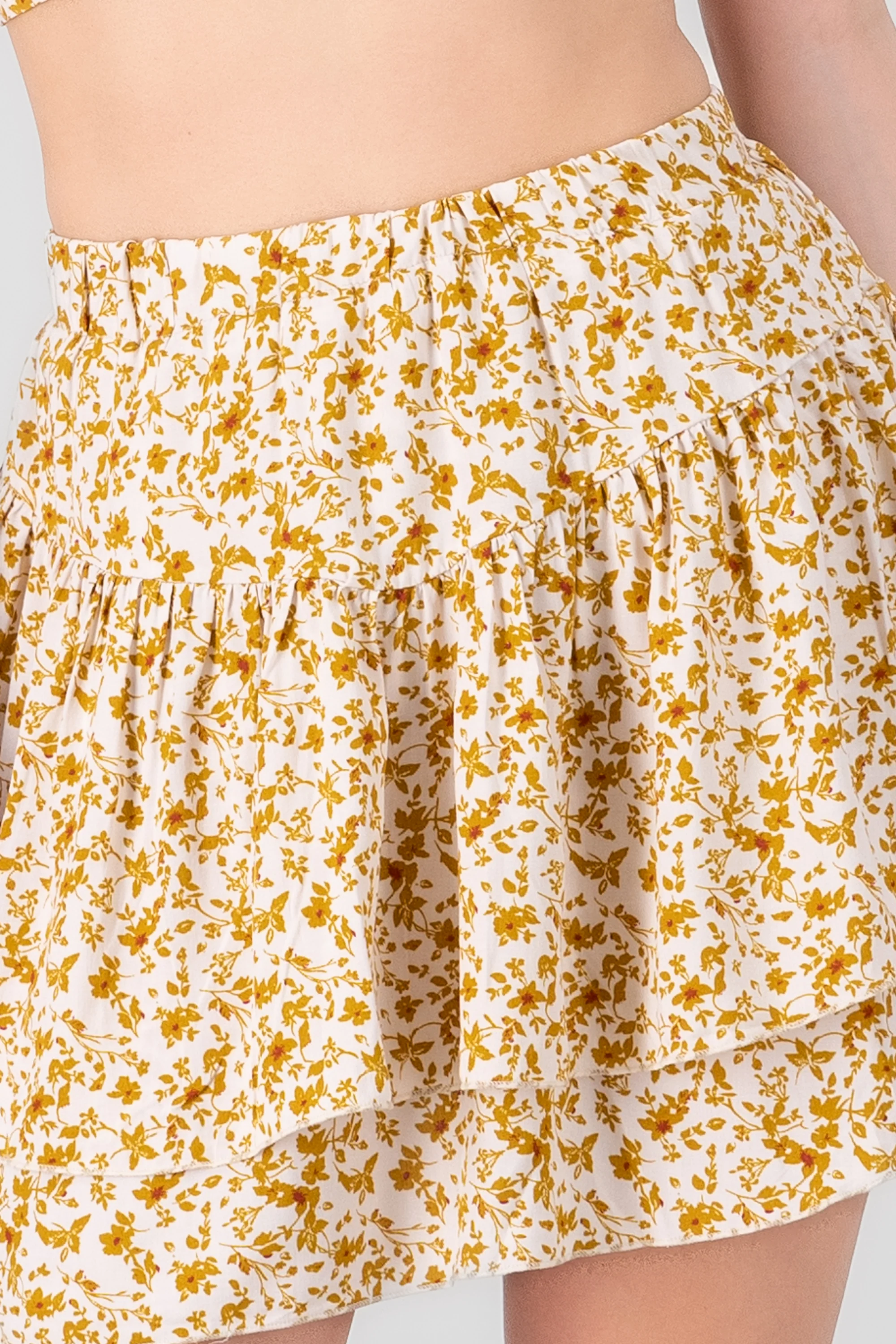 Mini falda olan flores - Image 5