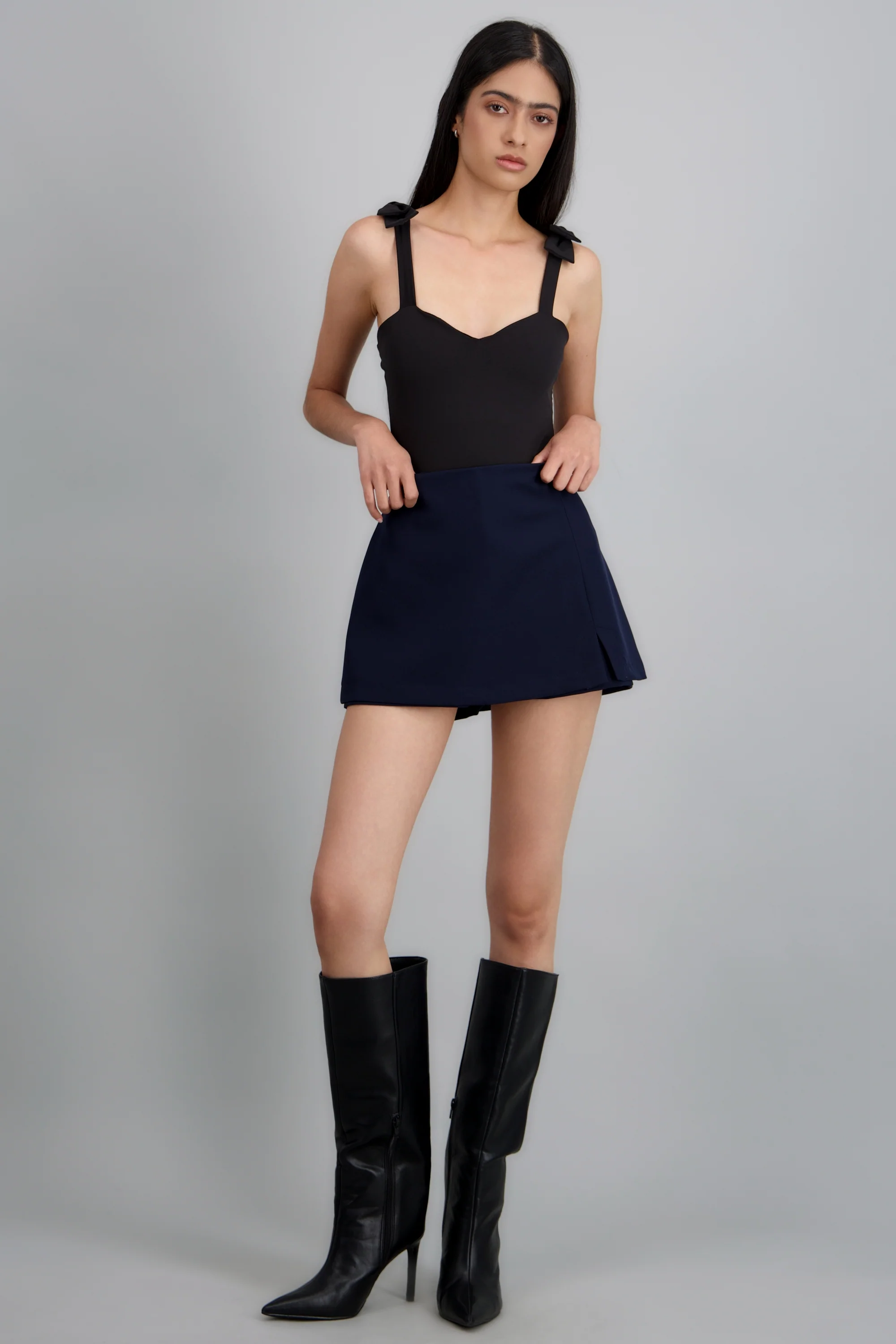 MINI FALDA SHORT CORTE HYPS