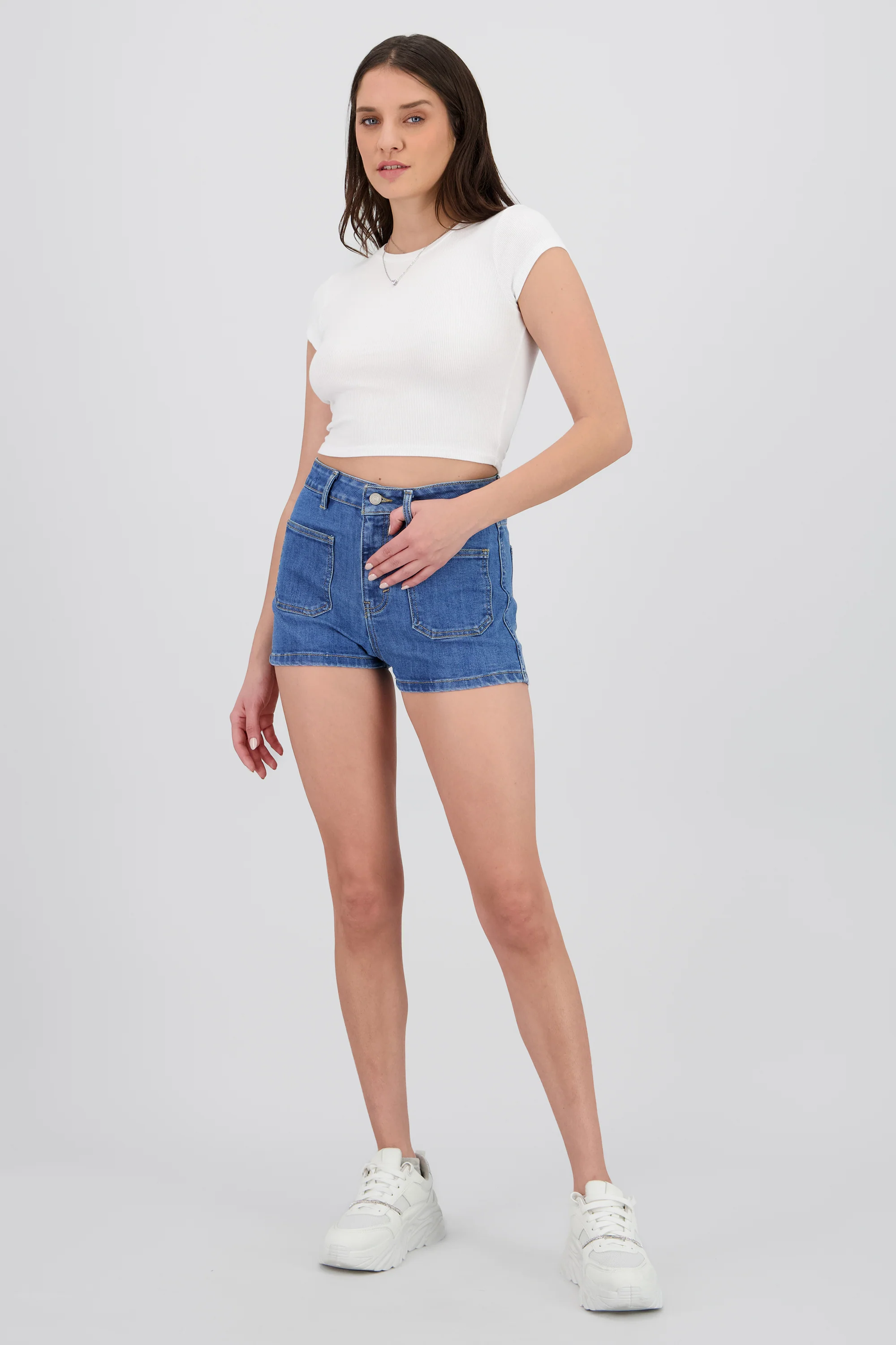 Mini short bolsas delanteras