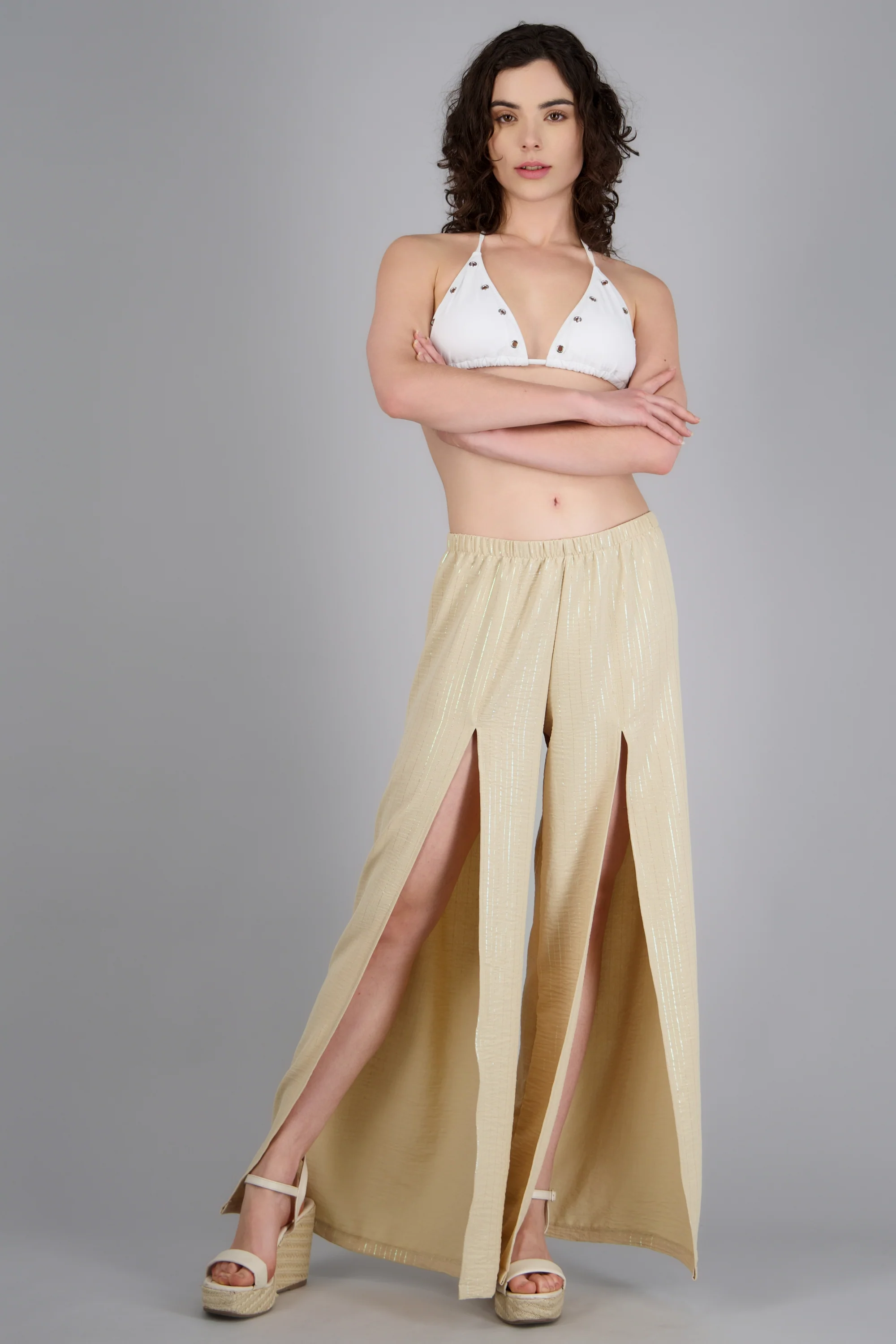 Pantalon aberturas rayas efecto