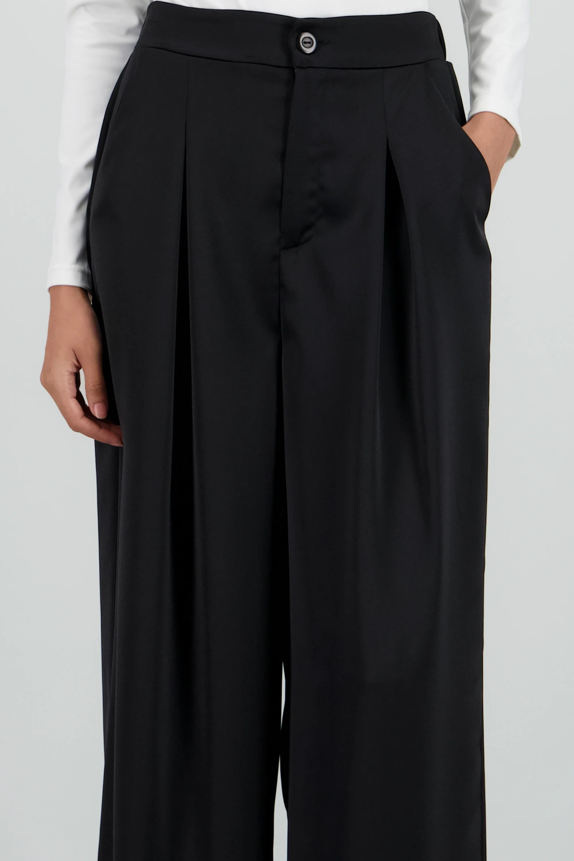 Pantalon amplio con boton - Image 5