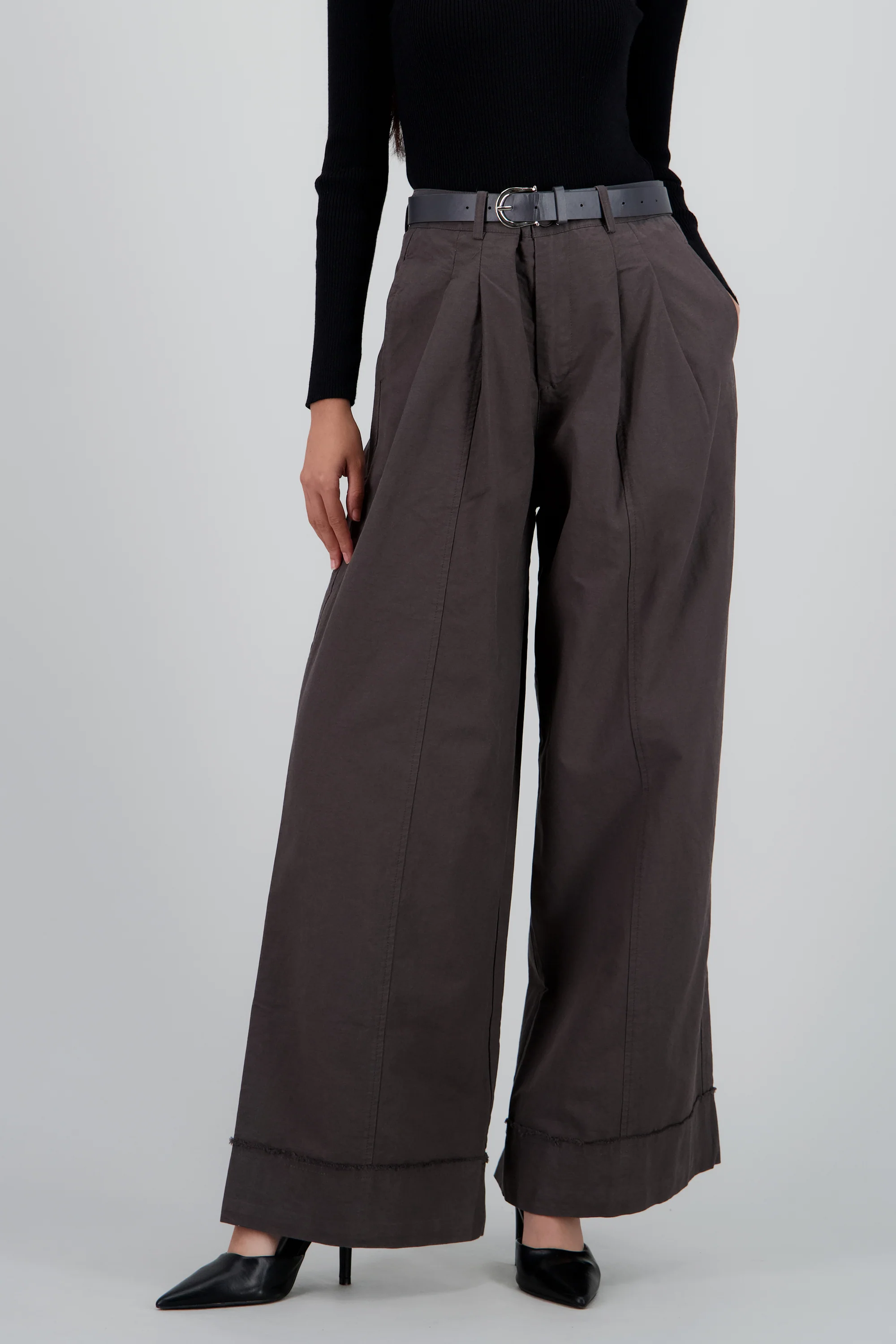 Pantalon amplio con cinturon - Image 2